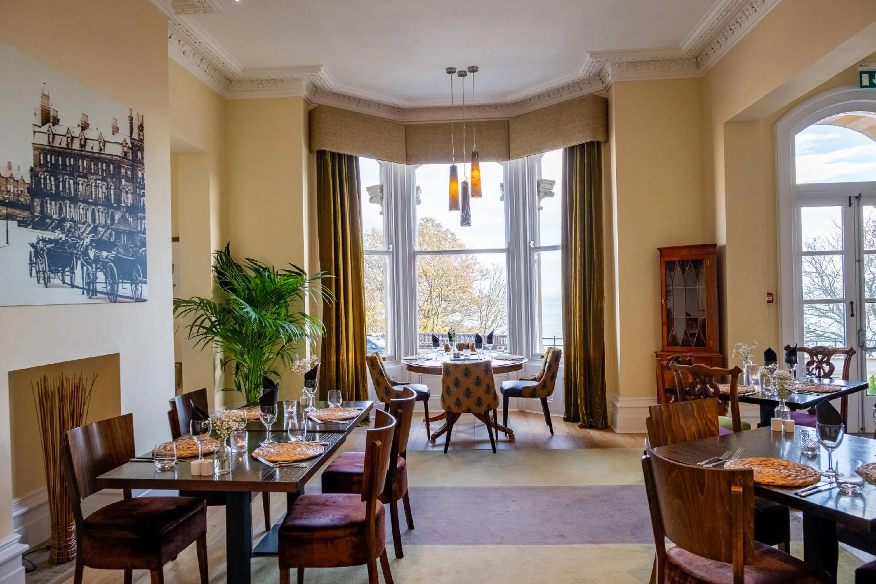 Seating area in Weston Hotel