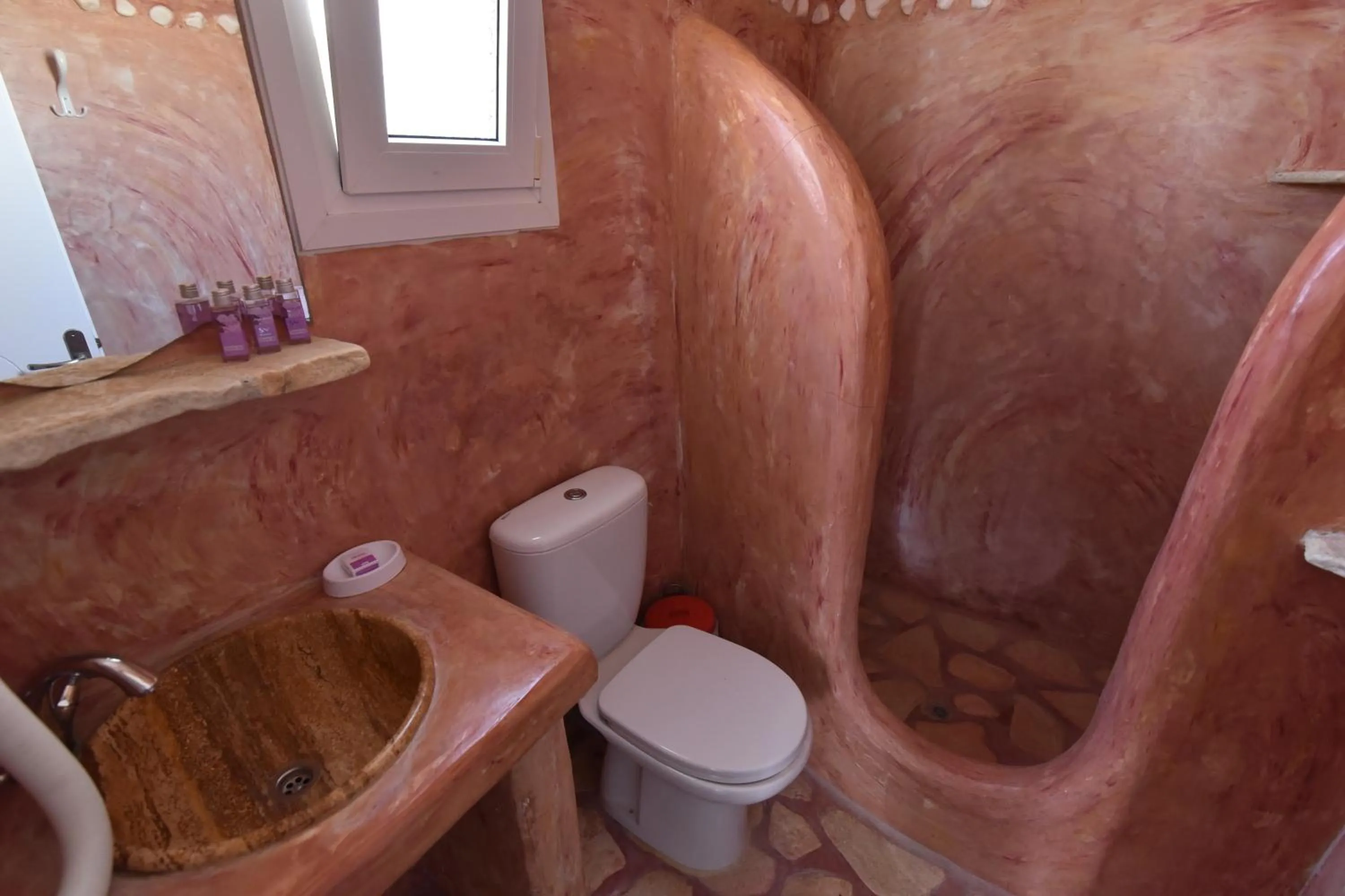 Shower in Paradiso Boutique