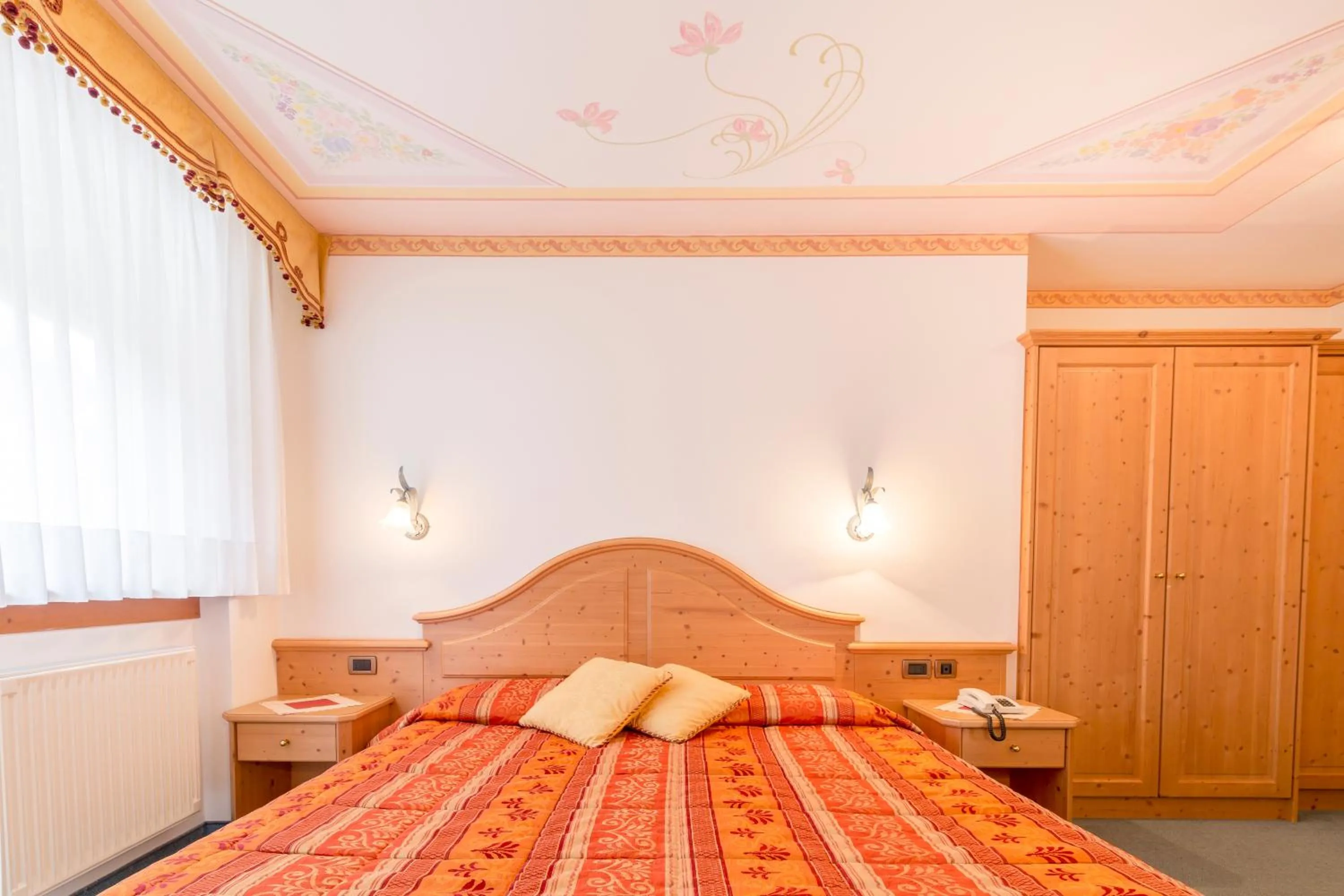 Bedroom, Bed in Hotel Garni la Stua