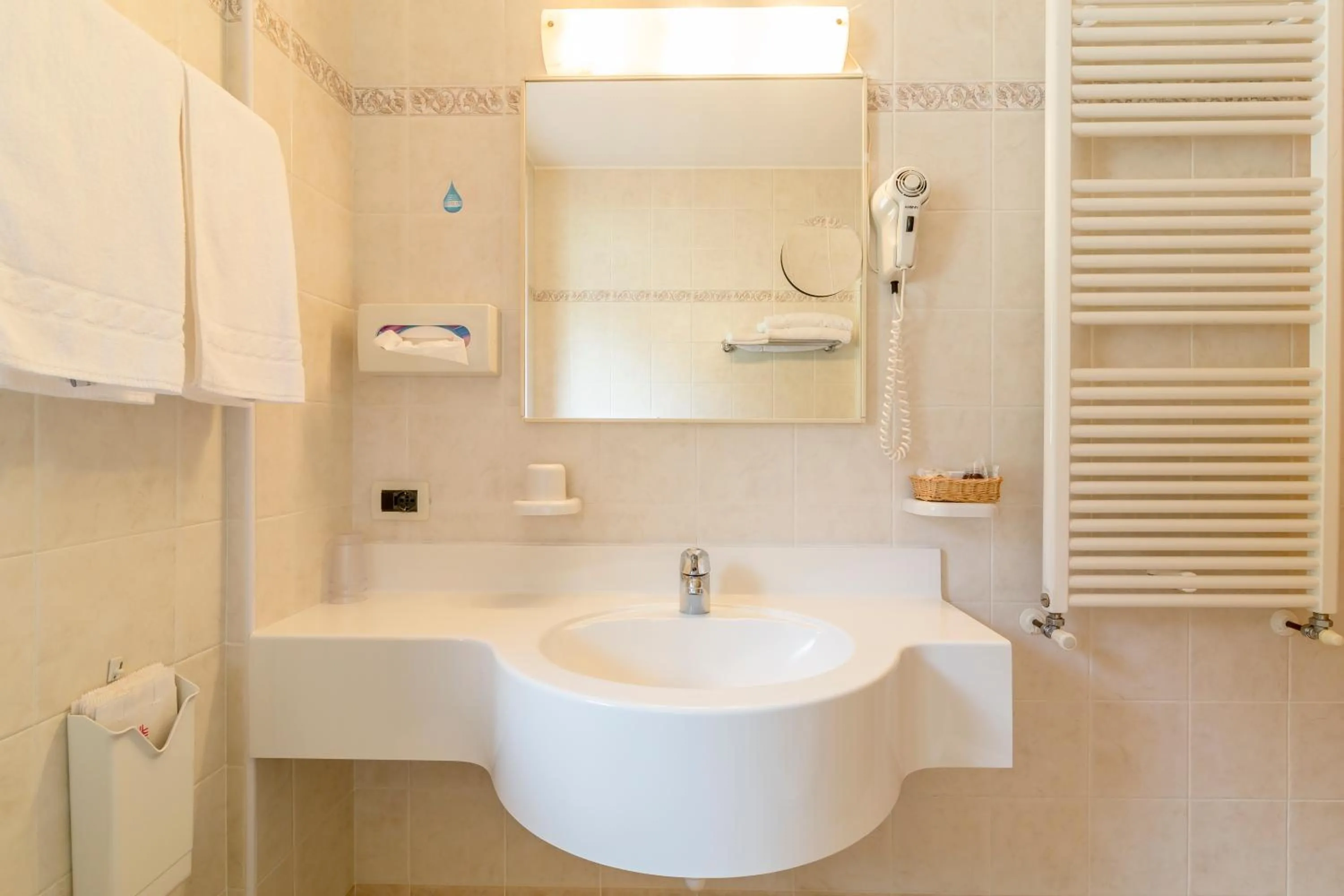 Bathroom in Hotel Garni la Stua