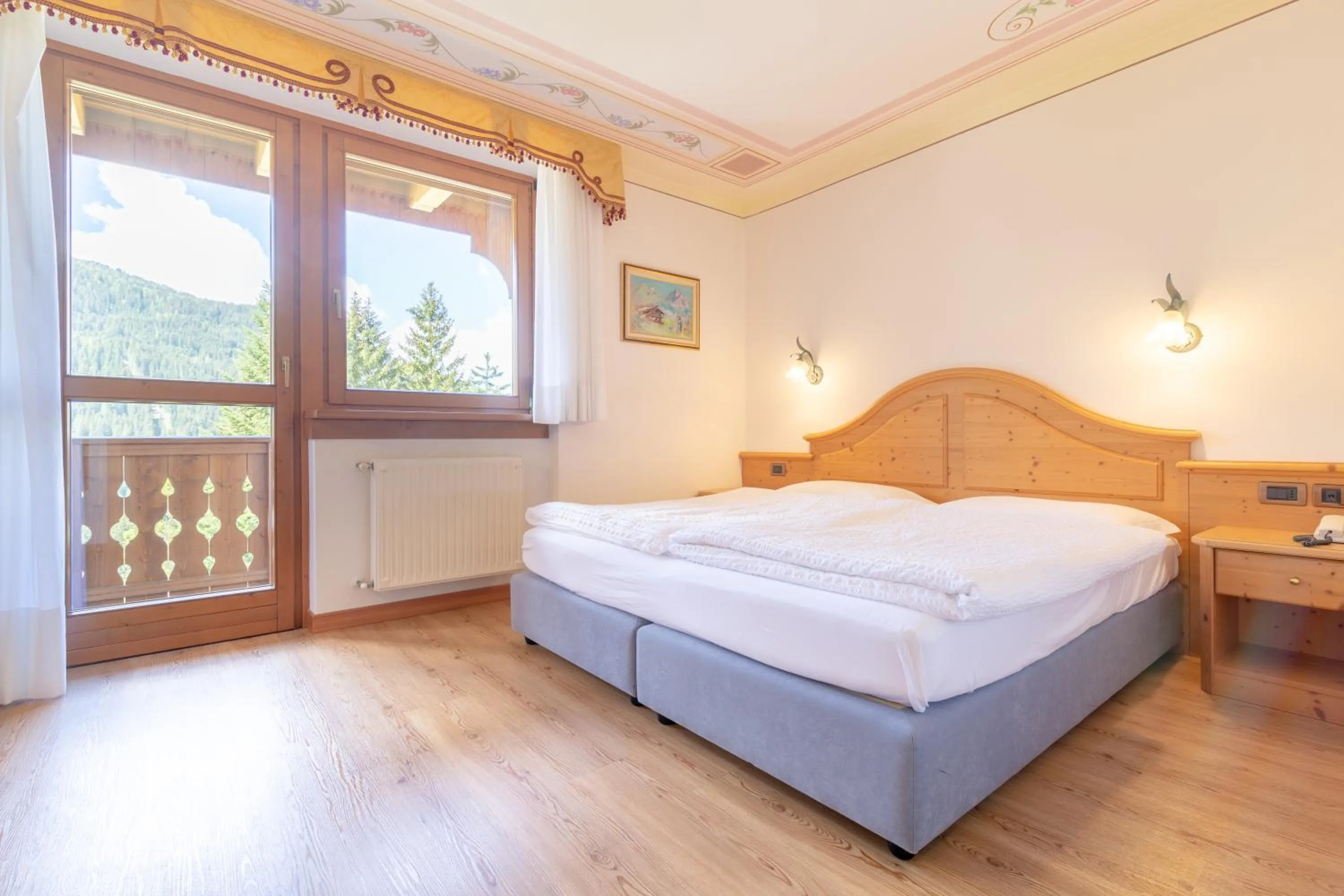 Bed in Hotel Garni la Stua