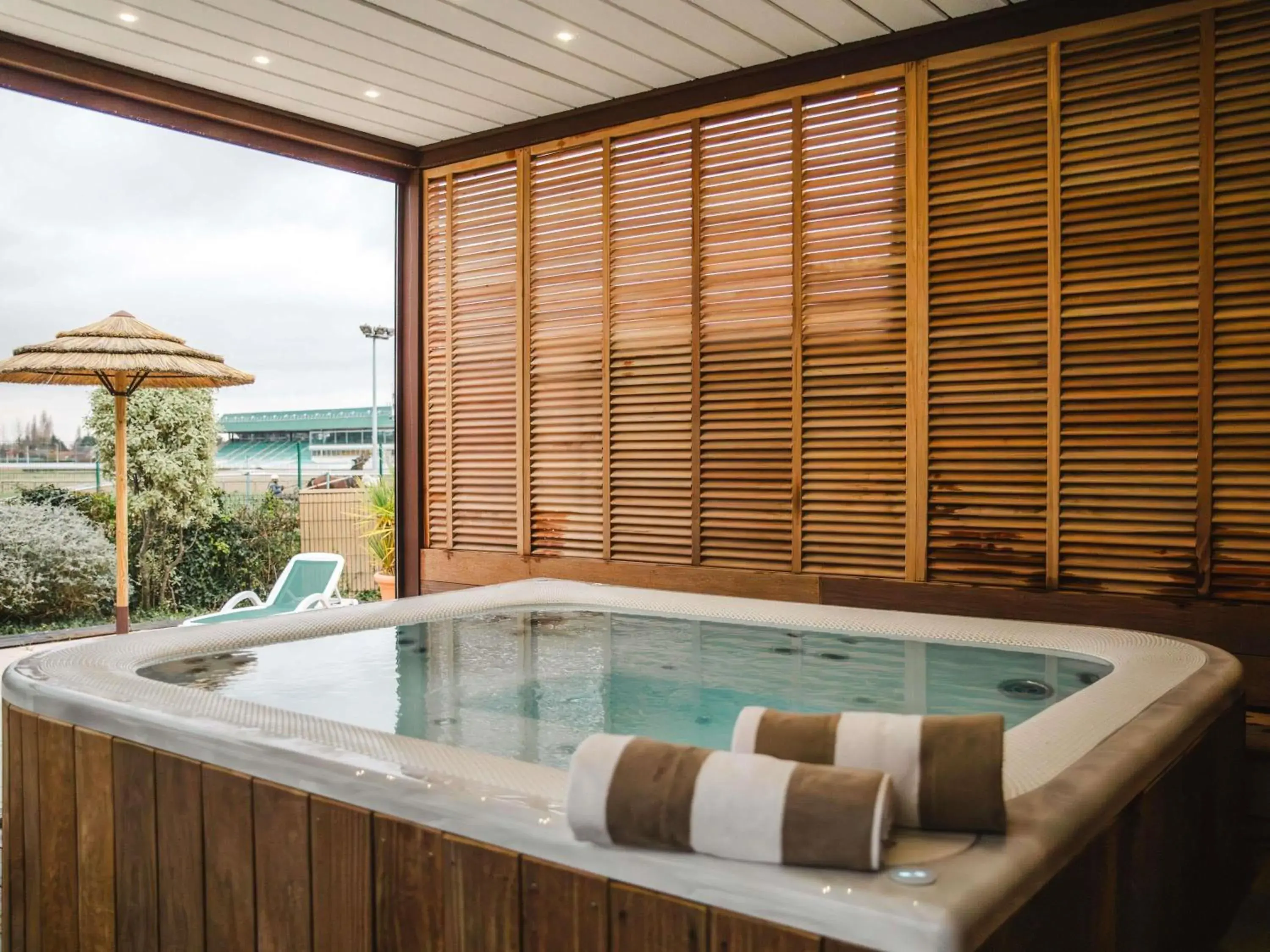 Property building in Mercure Cabourg Hôtel & Spa Property building in Mercure Cabourg Hôtel & Spa