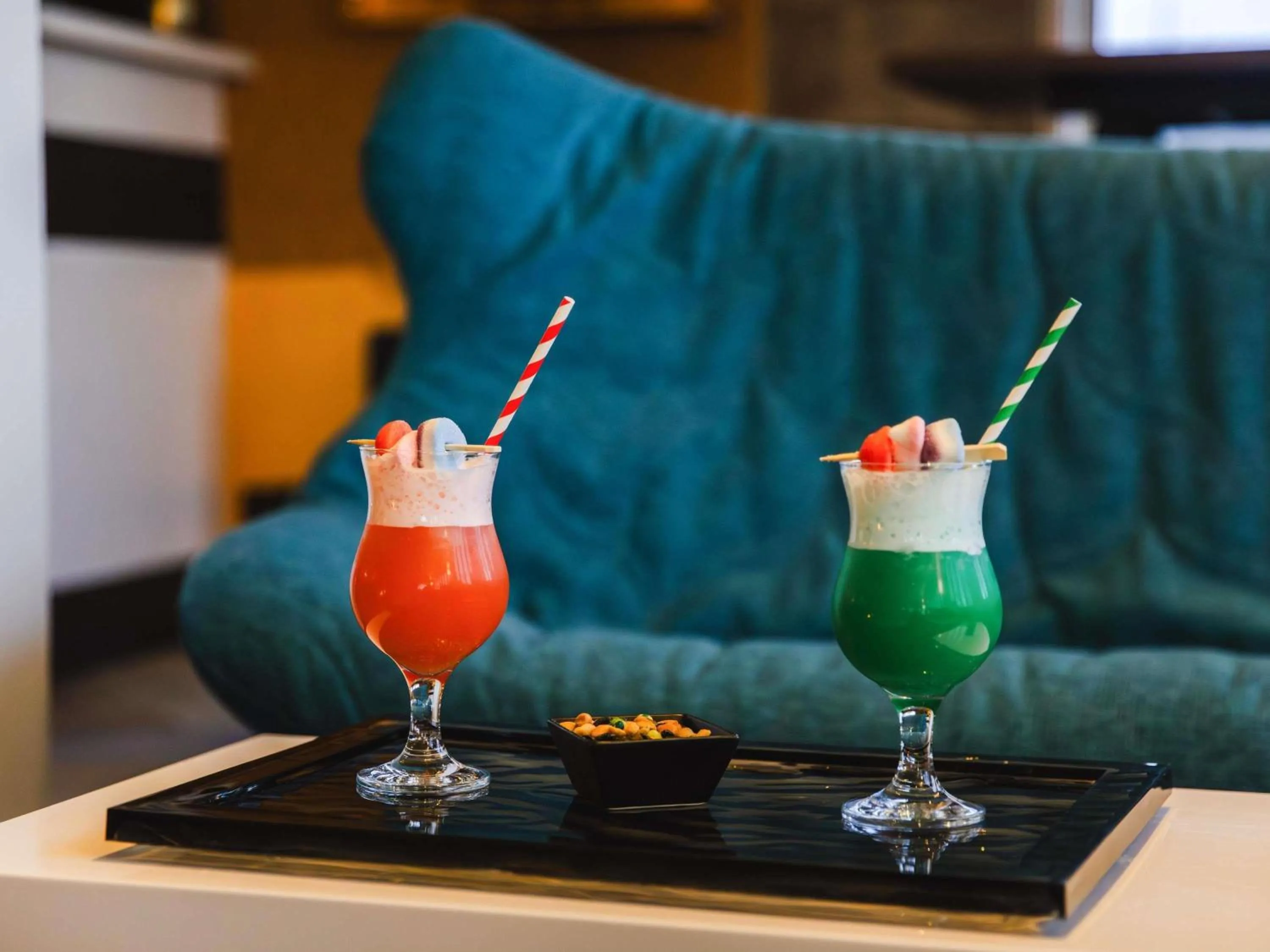 Lounge or bar in Mercure Cabourg Hôtel & Spa