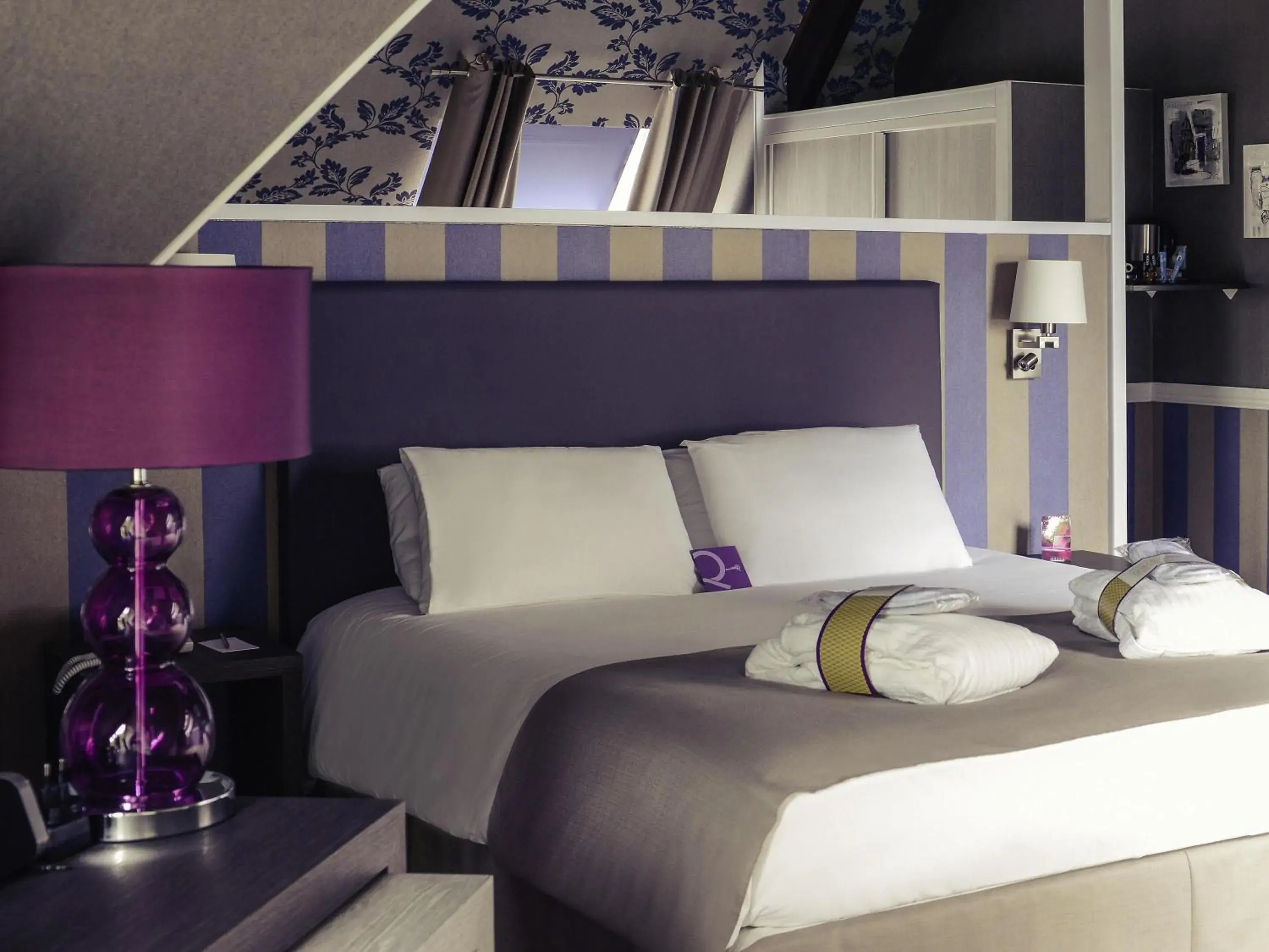 Bedroom, Bed in Mercure Cabourg Hôtel & Spa Bedroom, Bed in Mercure Cabourg Hôtel & Spa