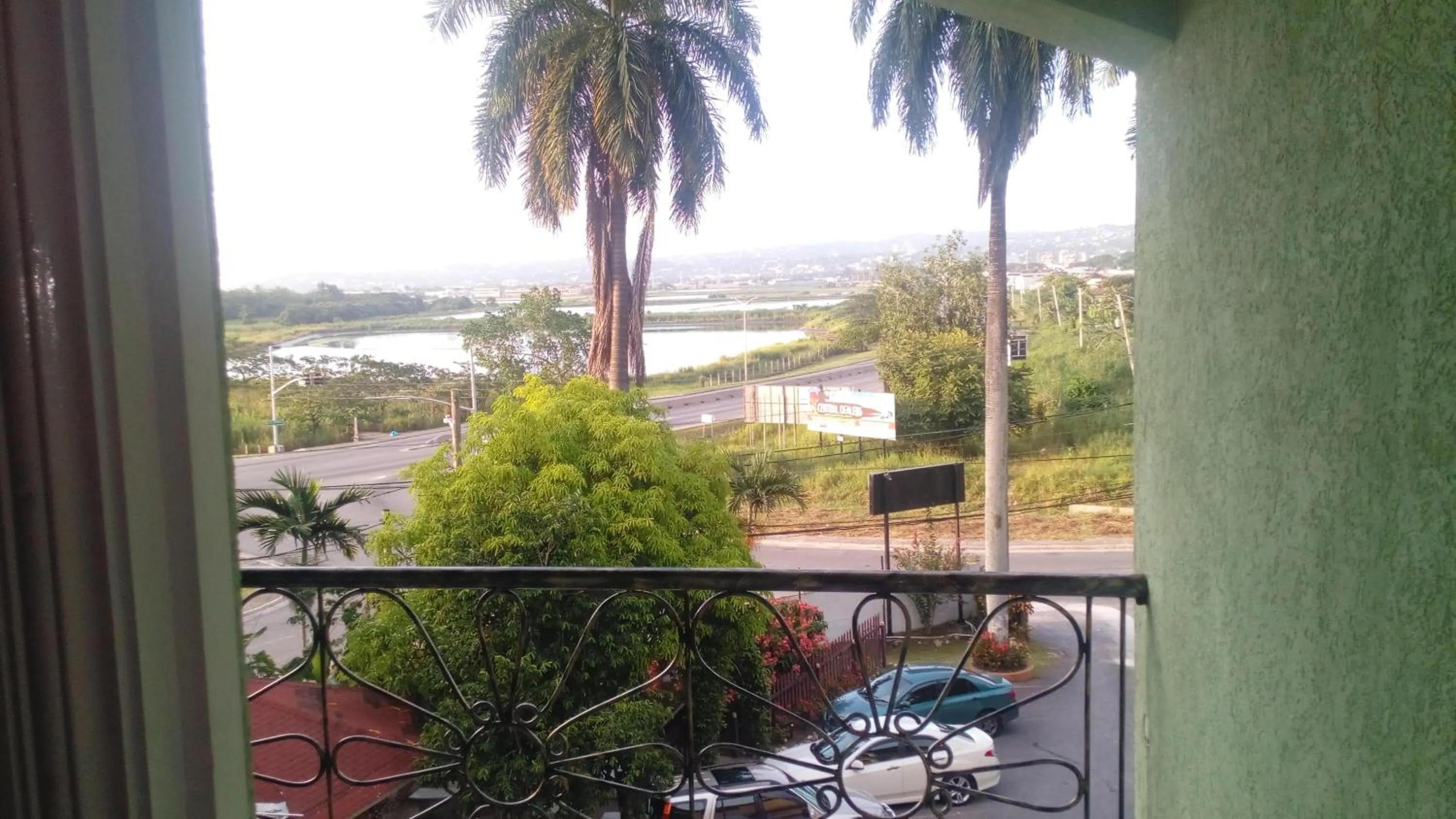 Queen Room in Palm Bay Guest House & Restaurant