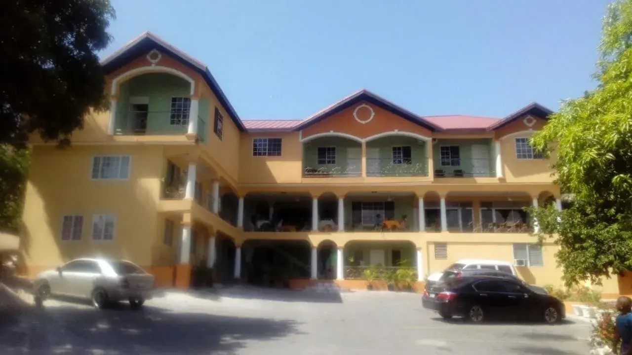 Palm Bay Guest House & Restaurant Palm Bay Guest House & Restaurant