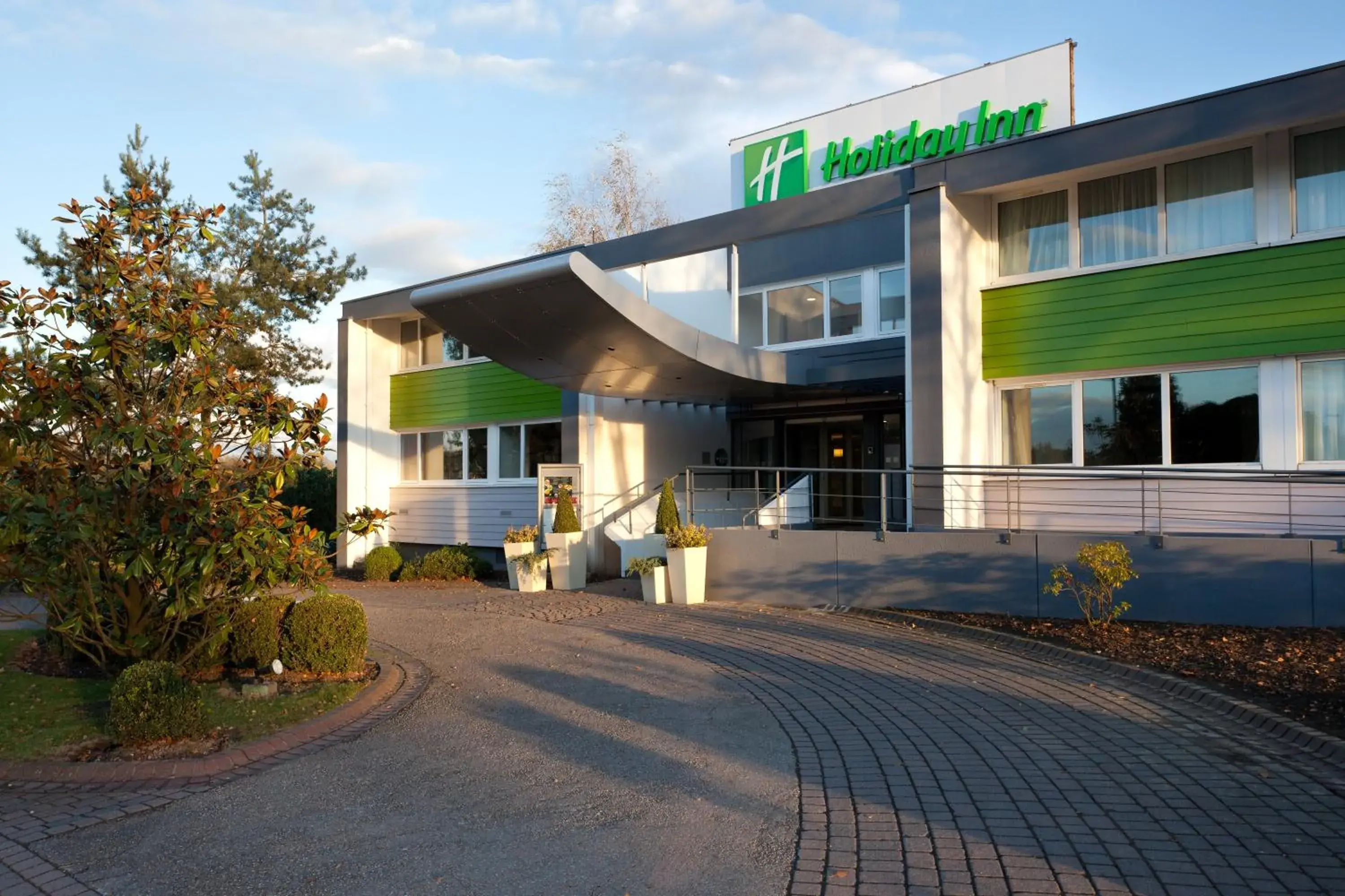 Property building in Holiday Inn Lille Ouest Englos by IHG Property building in Holiday Inn Lille Ouest Englos by IHG