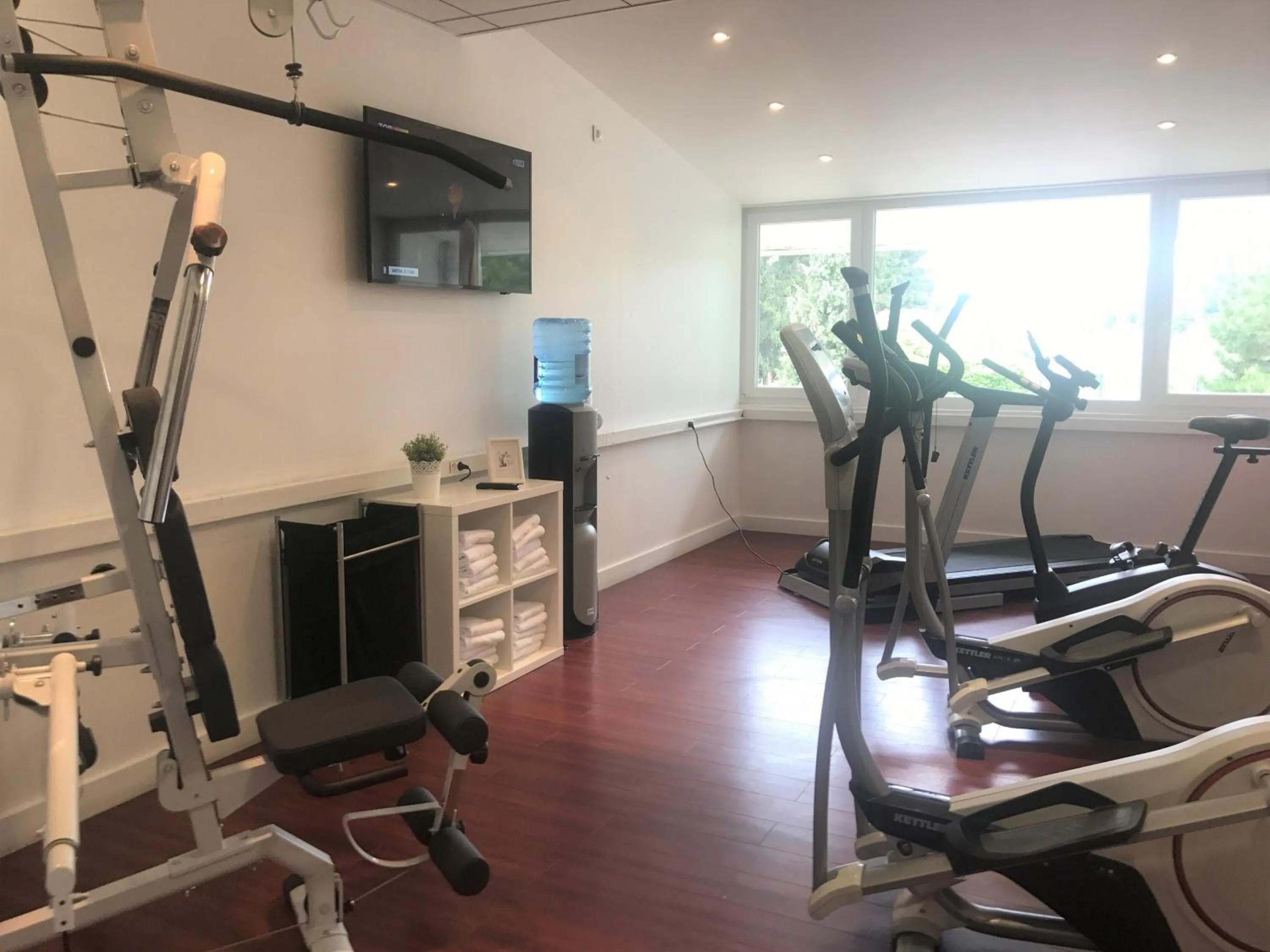 Fitness centre/facilities in Holiday Inn Lille Ouest Englos by IHG
