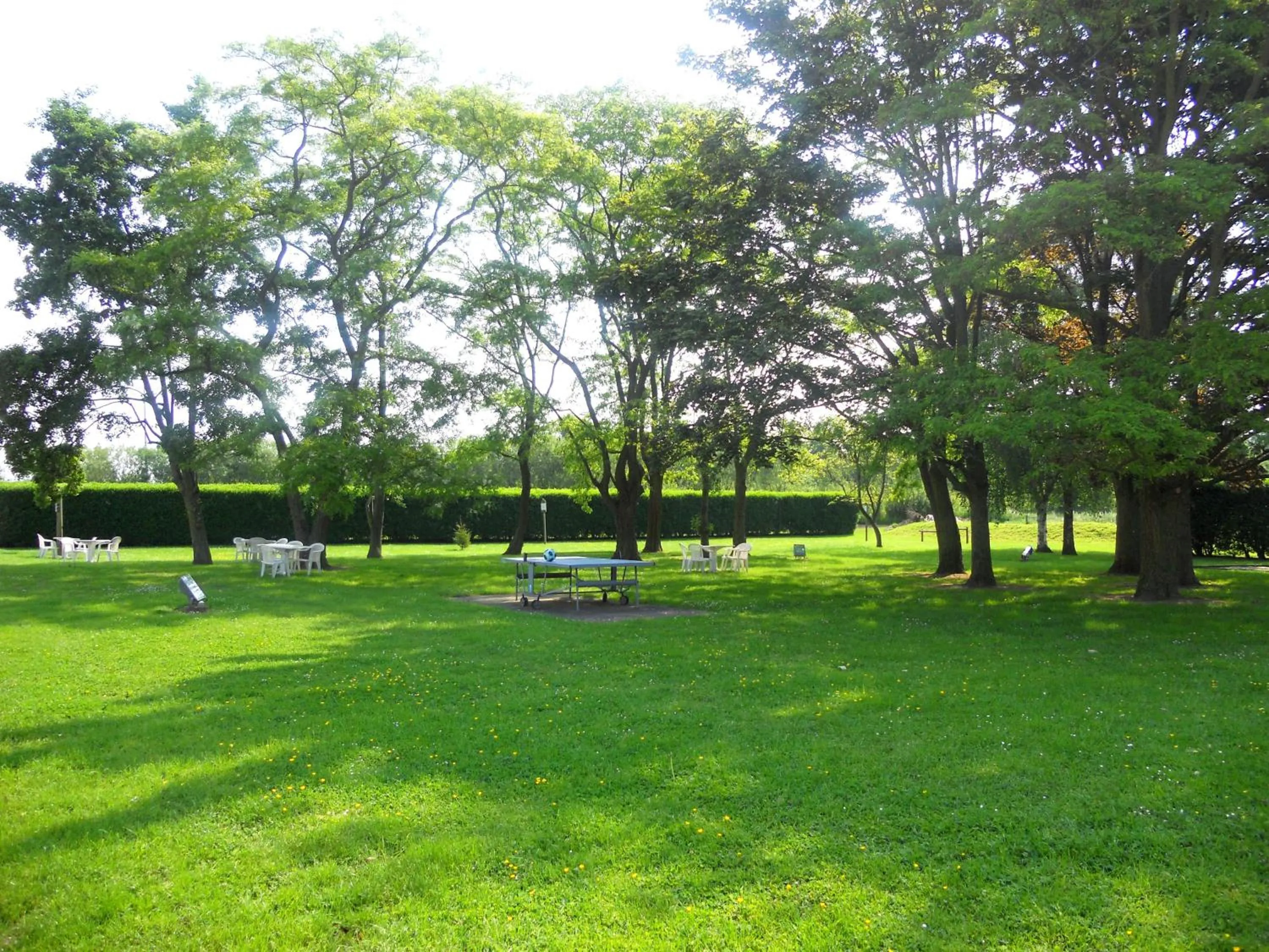 Lobby or reception in Holiday Inn Lille Ouest Englos by IHG