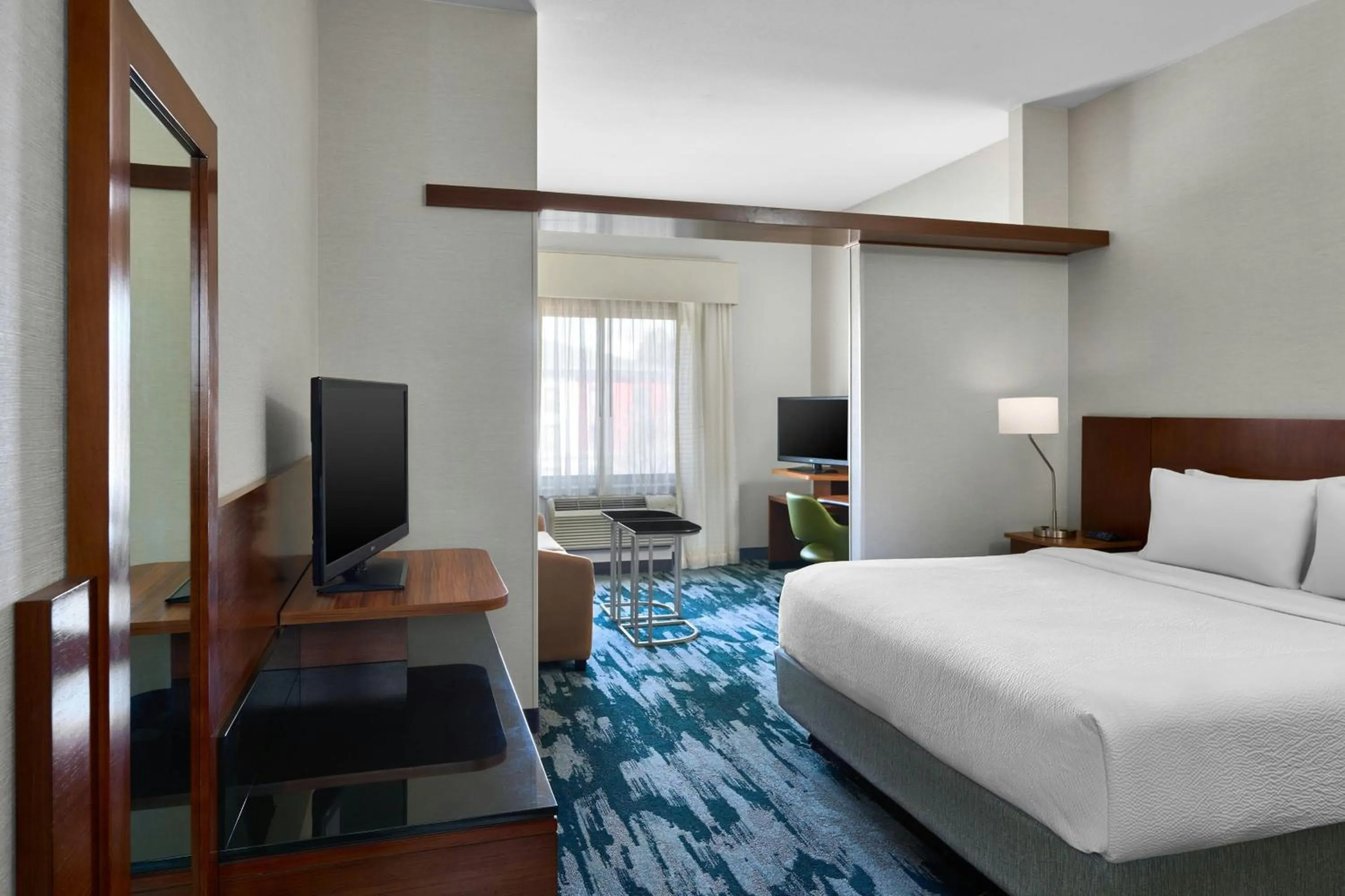 Photo of the whole room, Bed in Fairfield by Marriott Inn & Suites Knoxville Turkey Creek