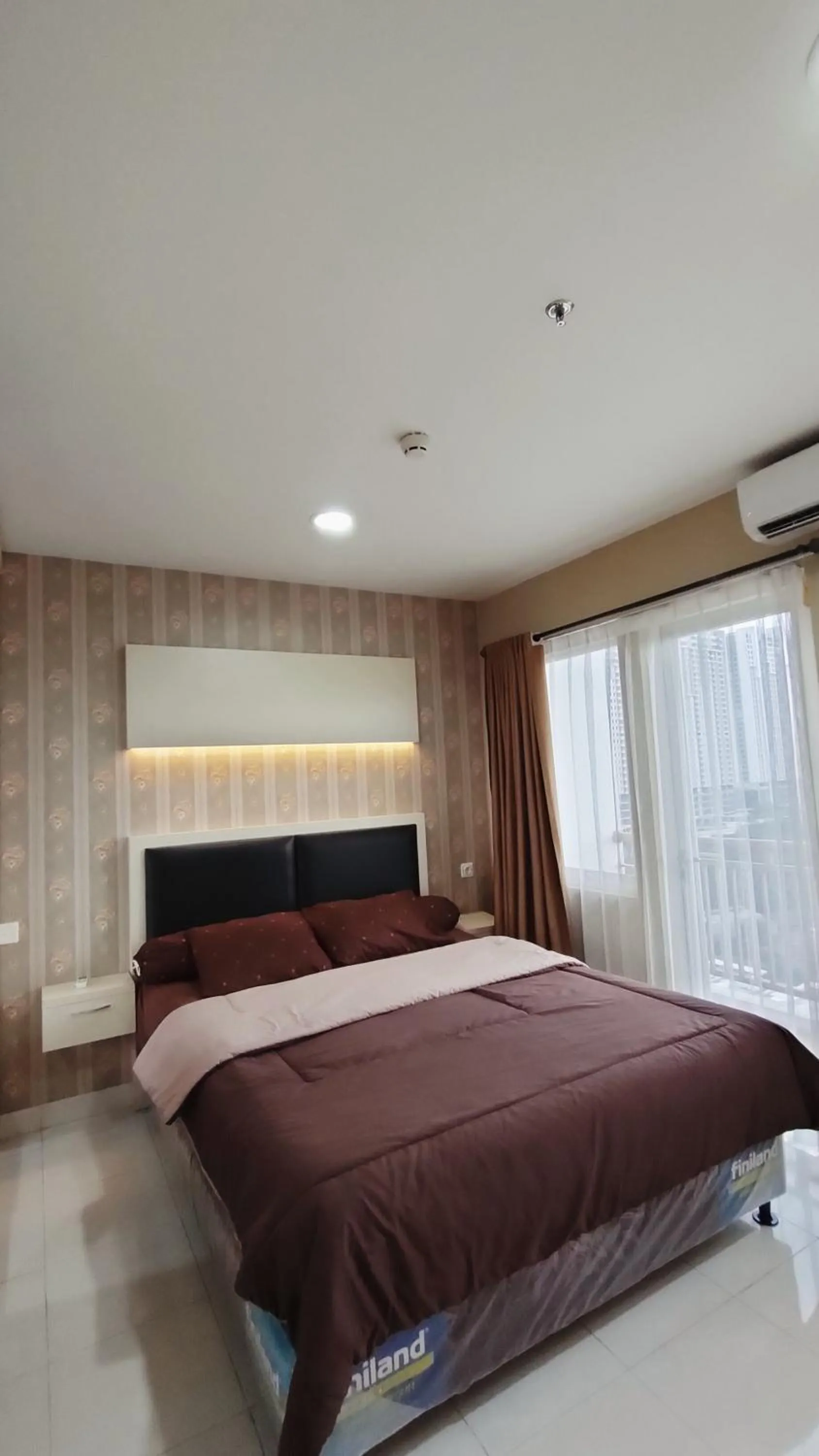 Bedroom, Bed in Kozy Room Sentul Tower Apartemen