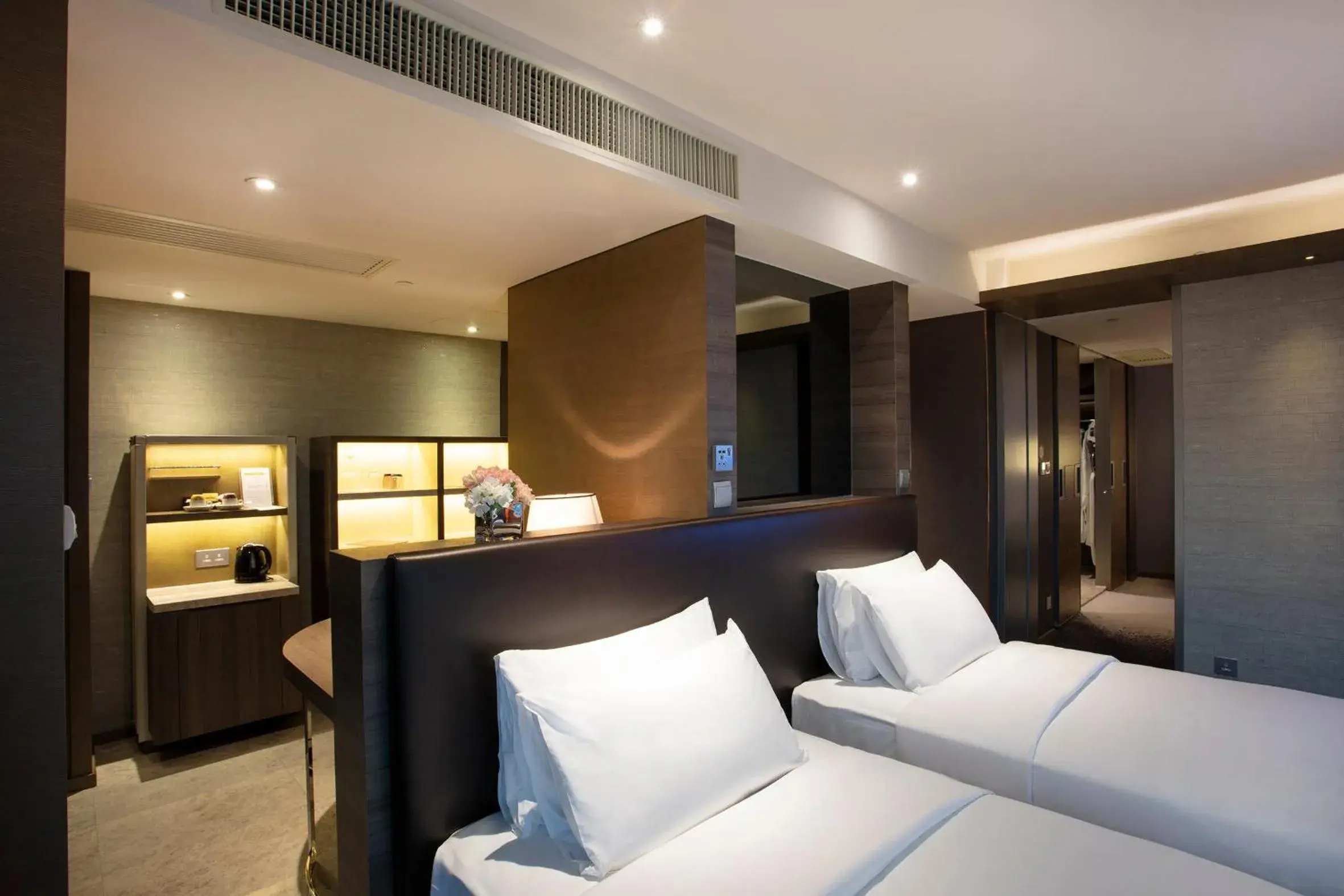 Bed in Royal Plaza Hotel Bed in Royal Plaza Hotel