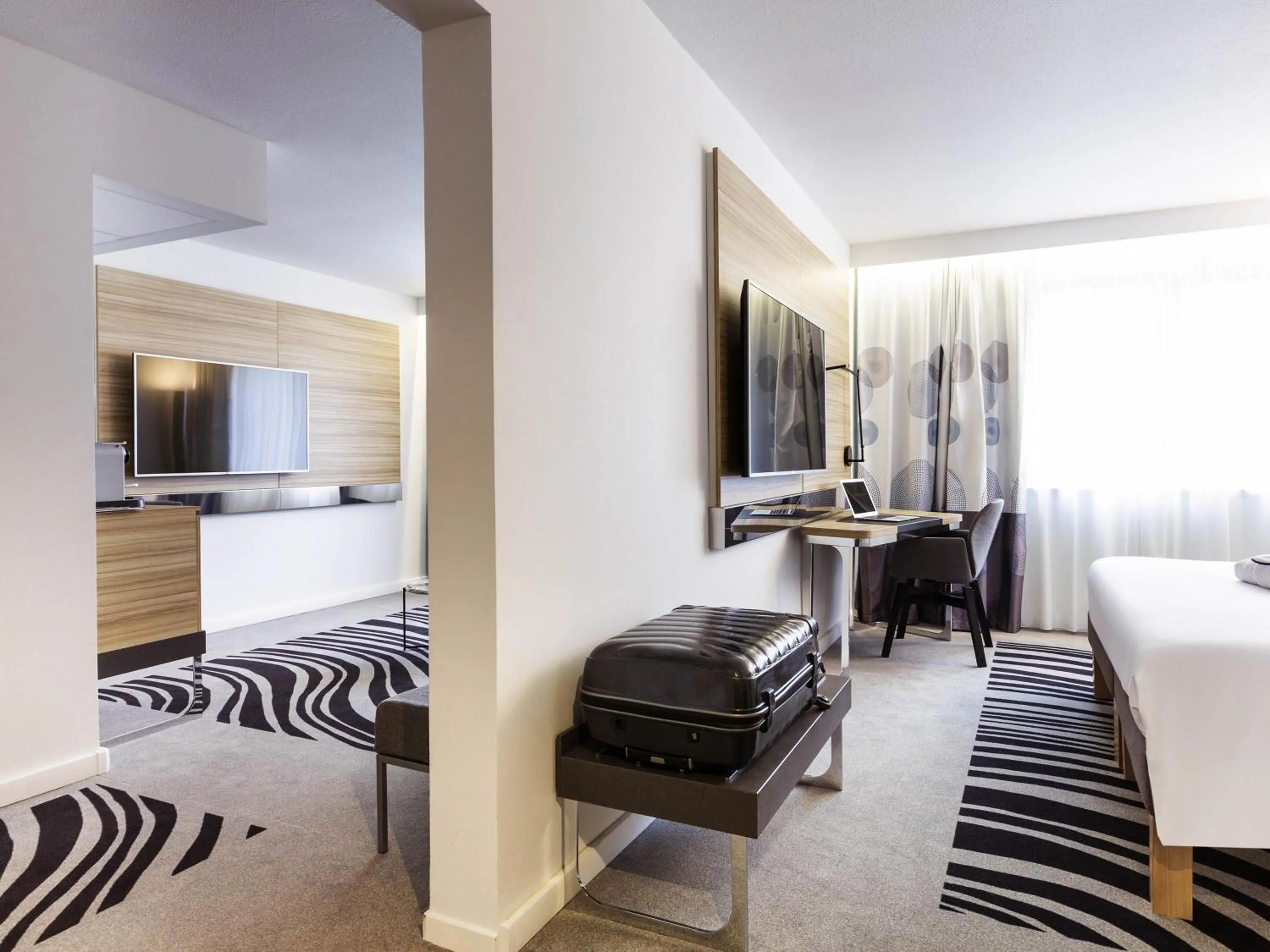 Bedroom, Bed in Novotel Limoges Le Lac