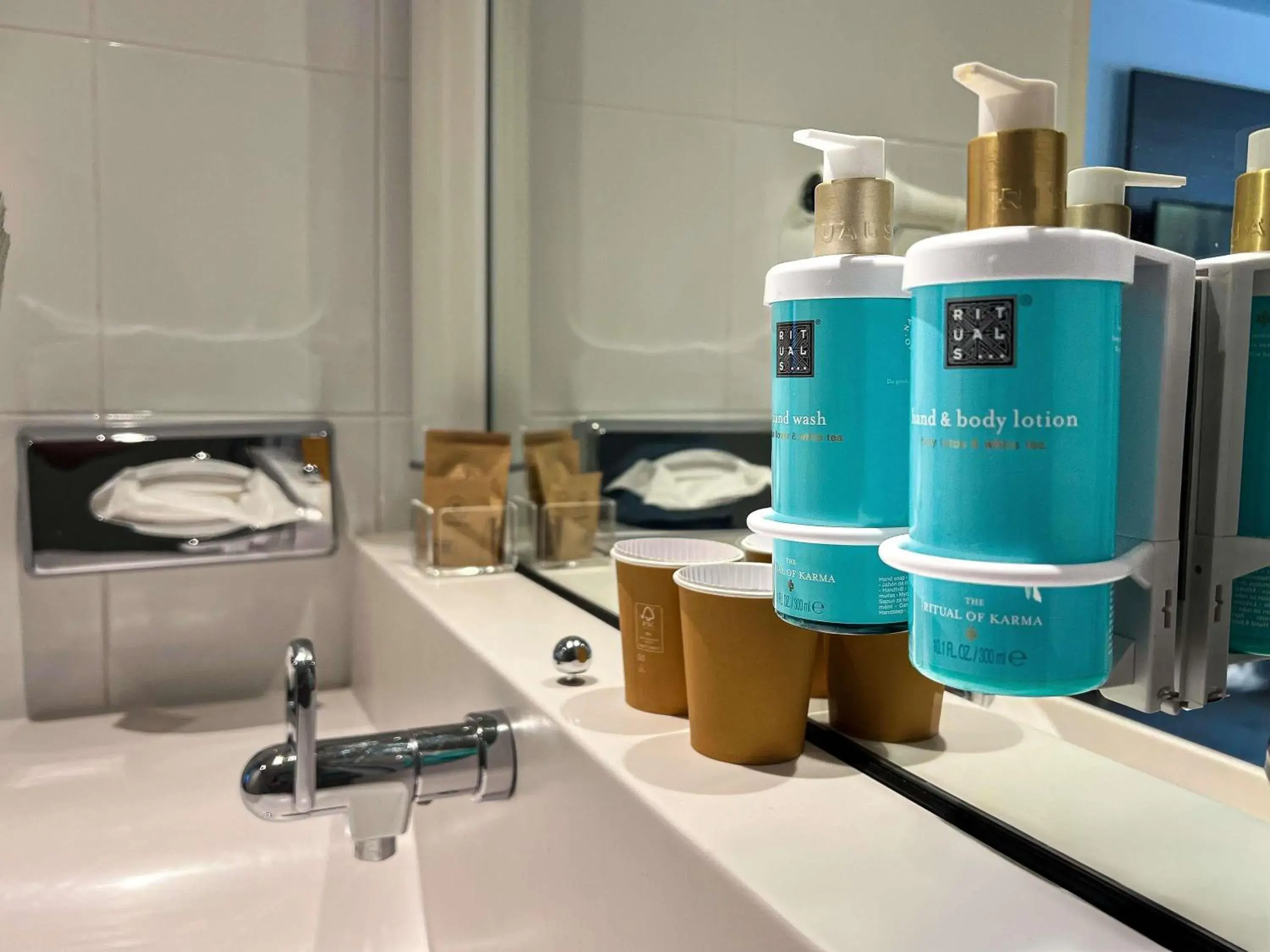 King or Twin Room in Novotel Limoges Le Lac King or Twin Room in Novotel Limoges Le Lac