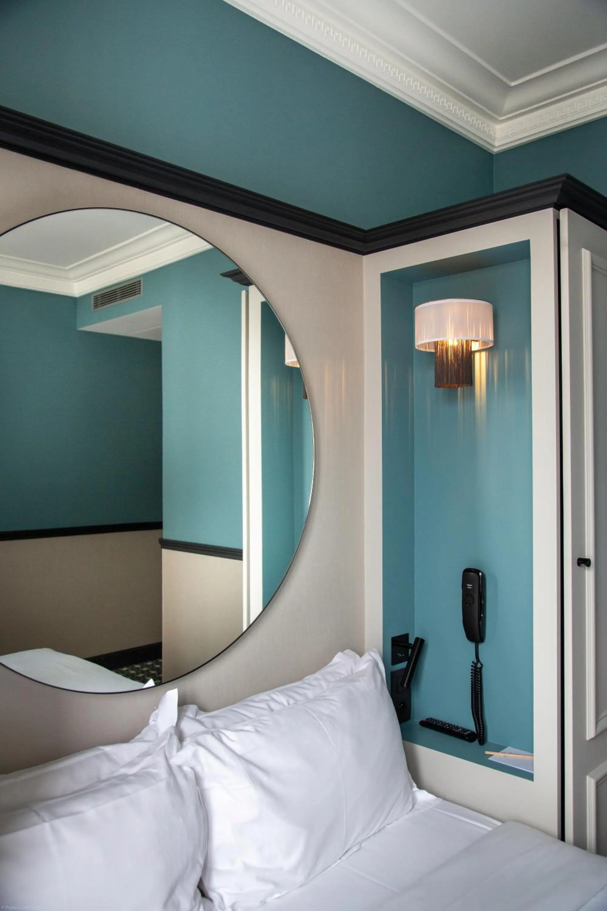 Bed in Lenox Montparnasse