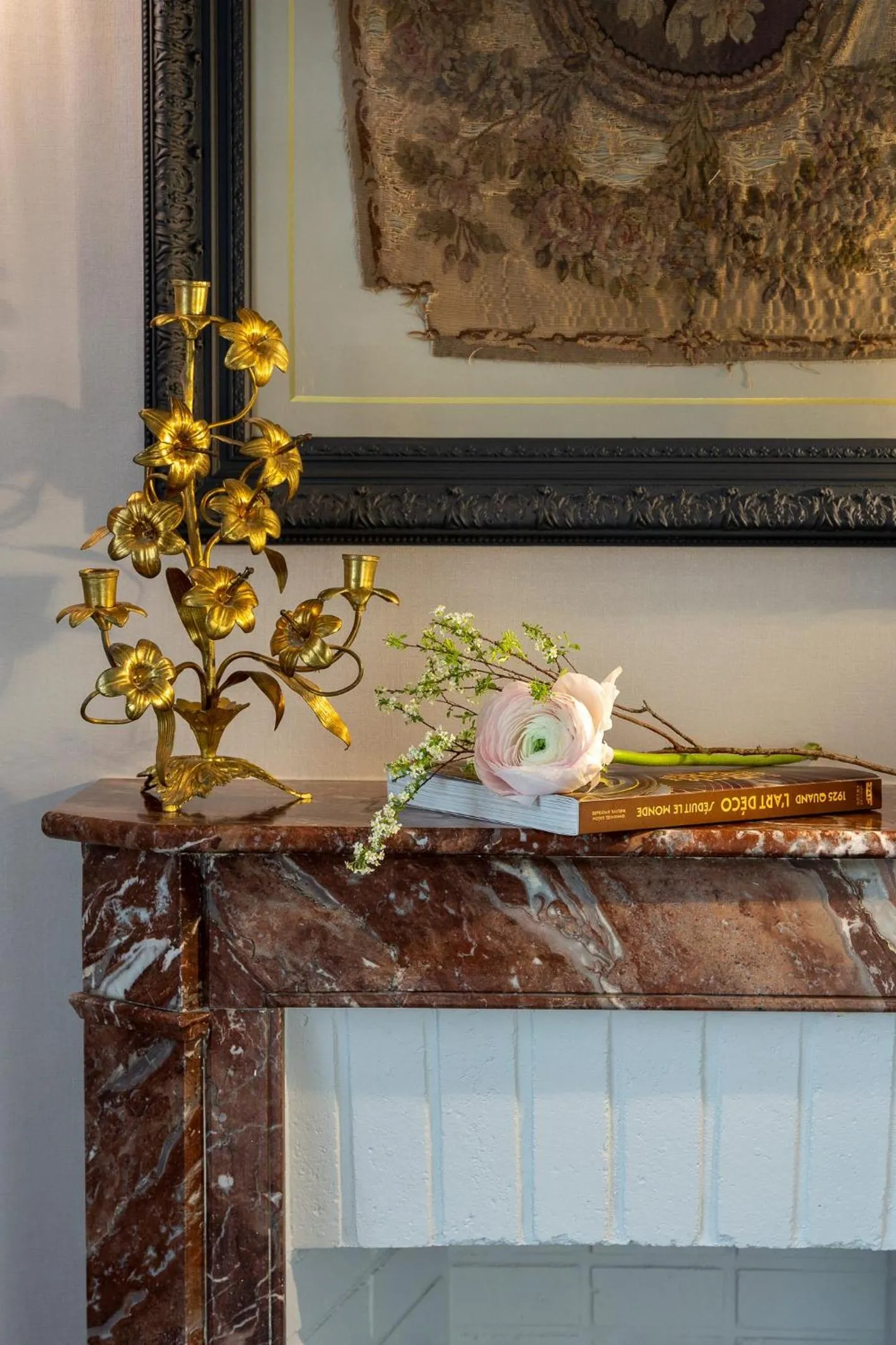 Decorative detail in Lenox Montparnasse