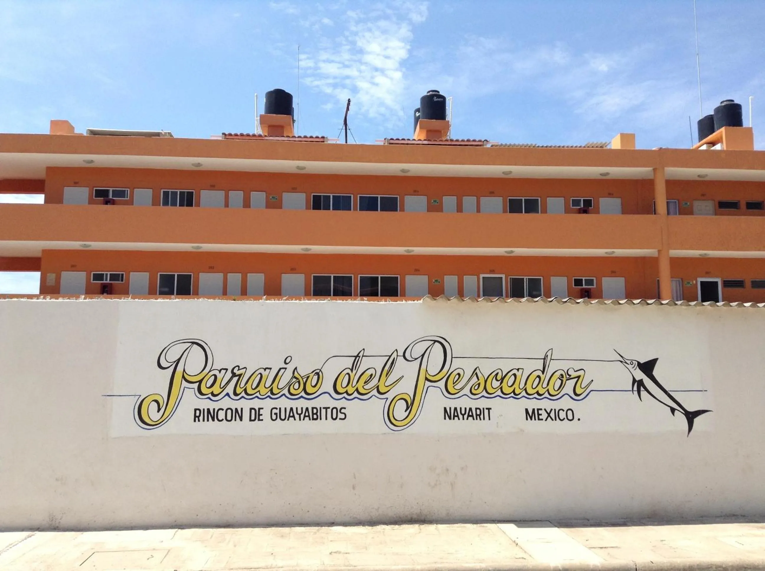 Facade/entrance in Paraiso del Pescador