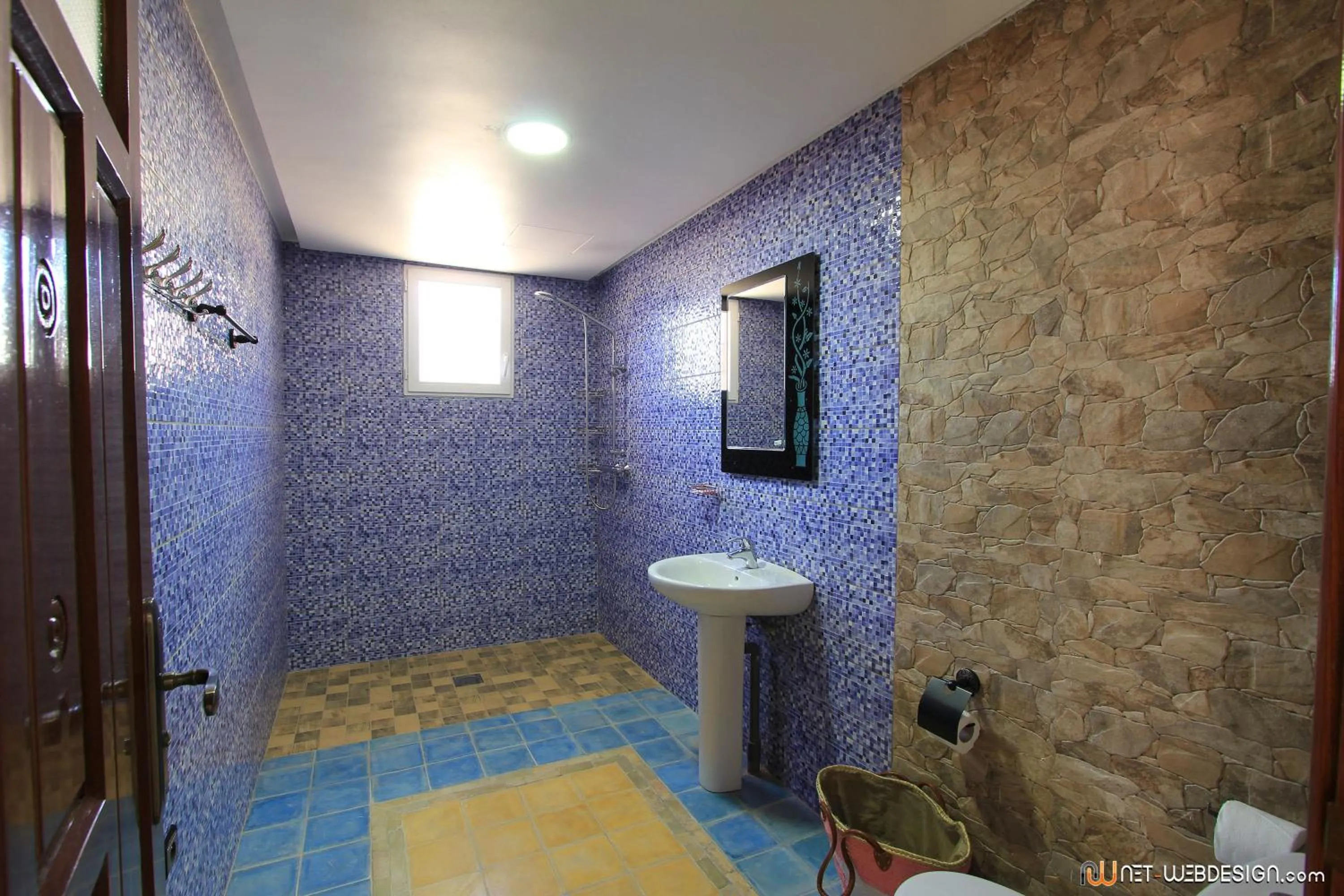 Steam room in Hotel New Mars Dades