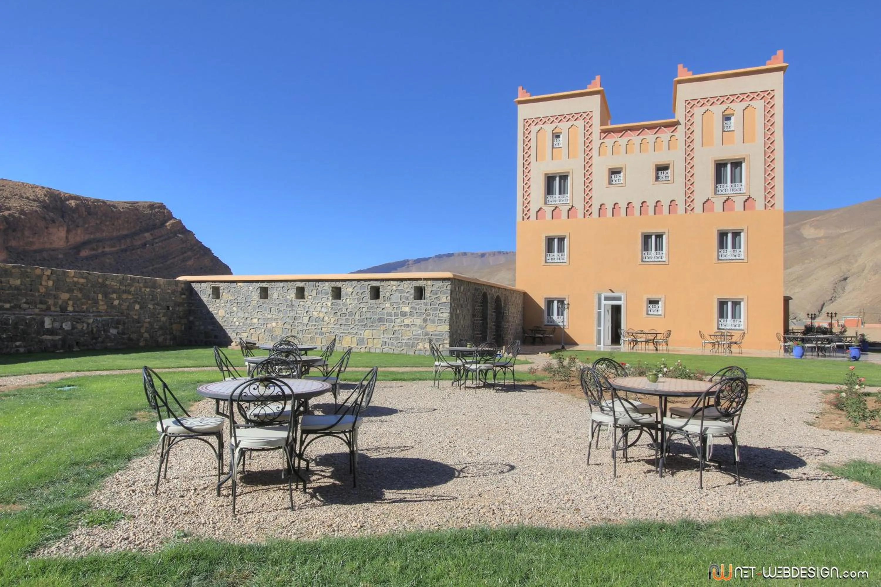 Property building in Hotel New Mars Dades