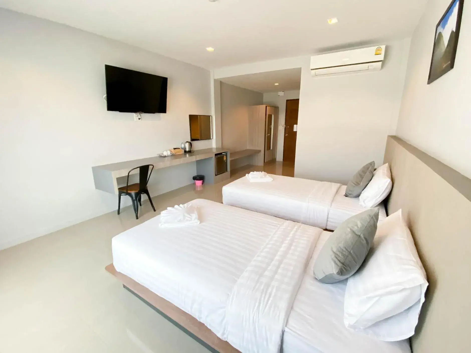 Photo of the whole room, Bed in River Kwai View Hotel Kanchanaburi Photo of the whole room, Bed in River Kwai View Hotel Kanchanaburi