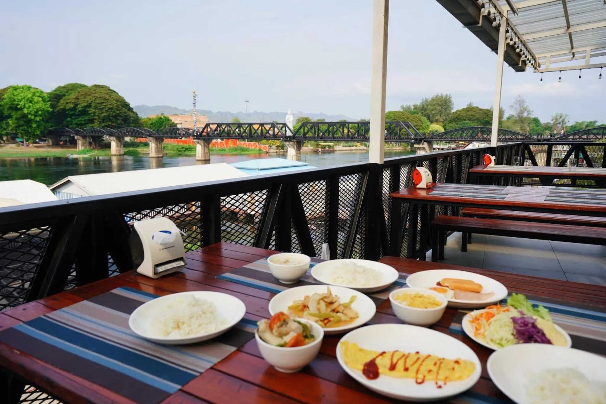 Restaurant/places to eat in River Kwai View Hotel Kanchanaburi