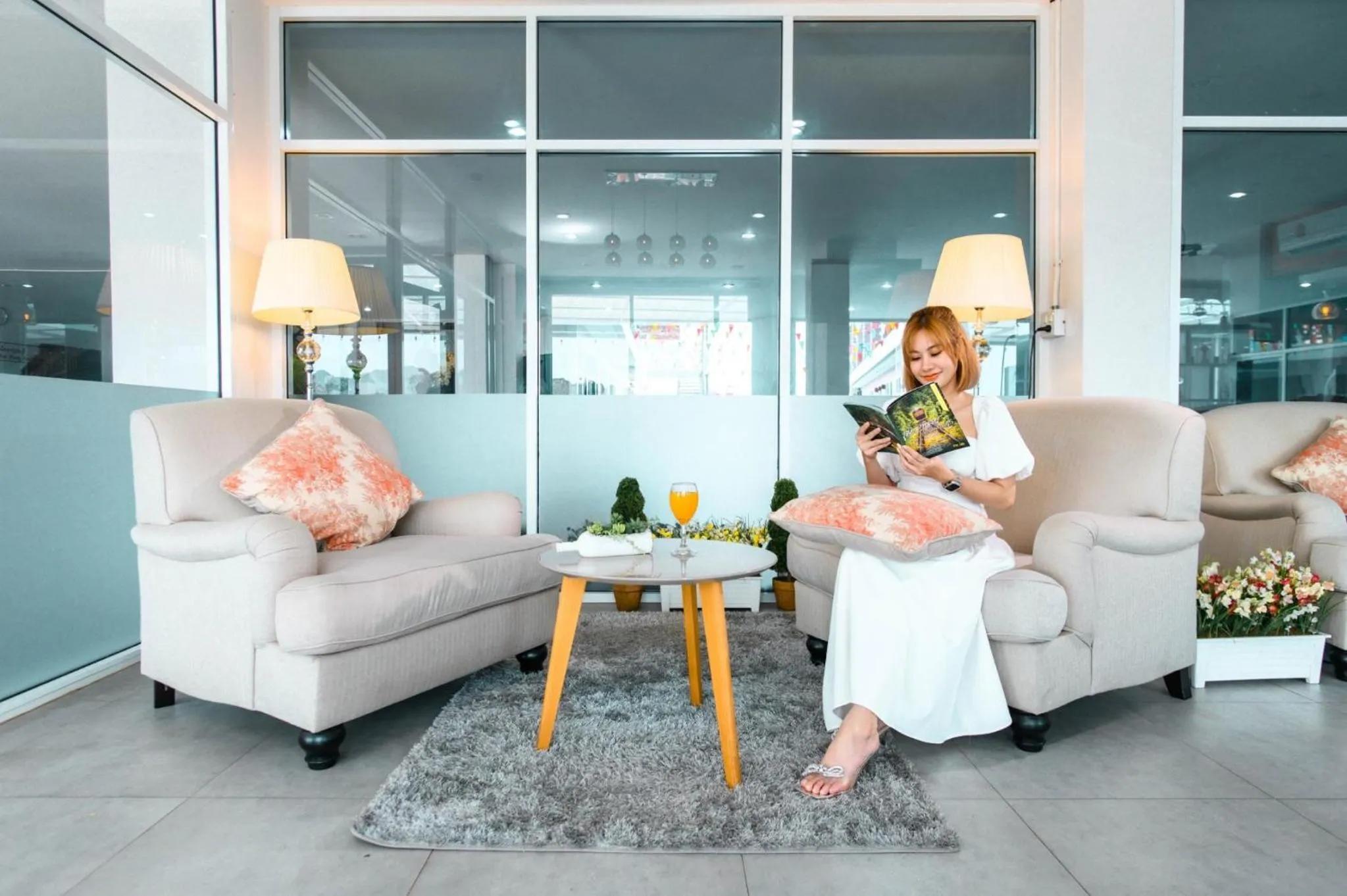 Communal lounge/ TV room in River Kwai View Hotel Kanchanaburi