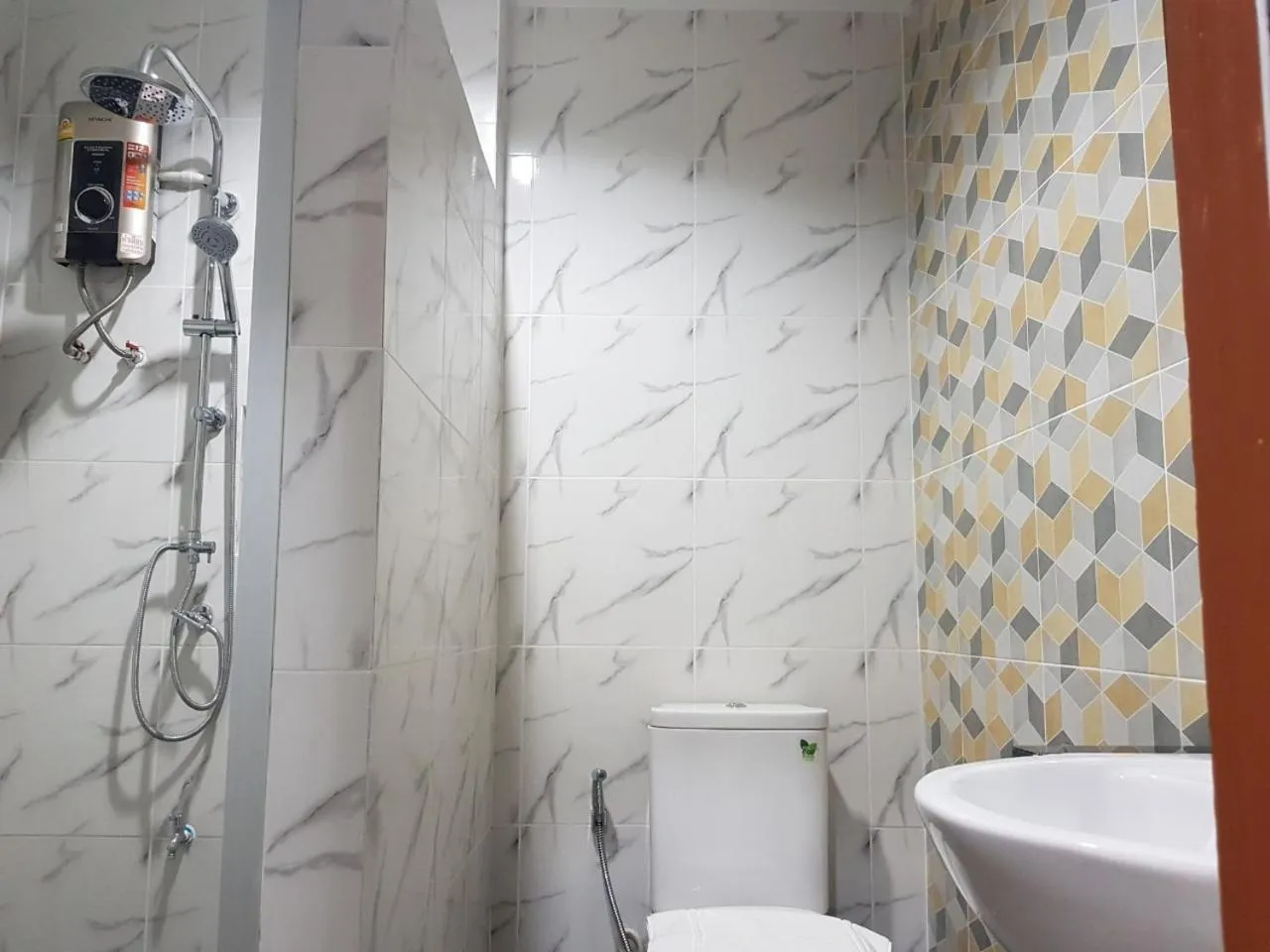 Bathroom in River Kwai View Hotel Kanchanaburi