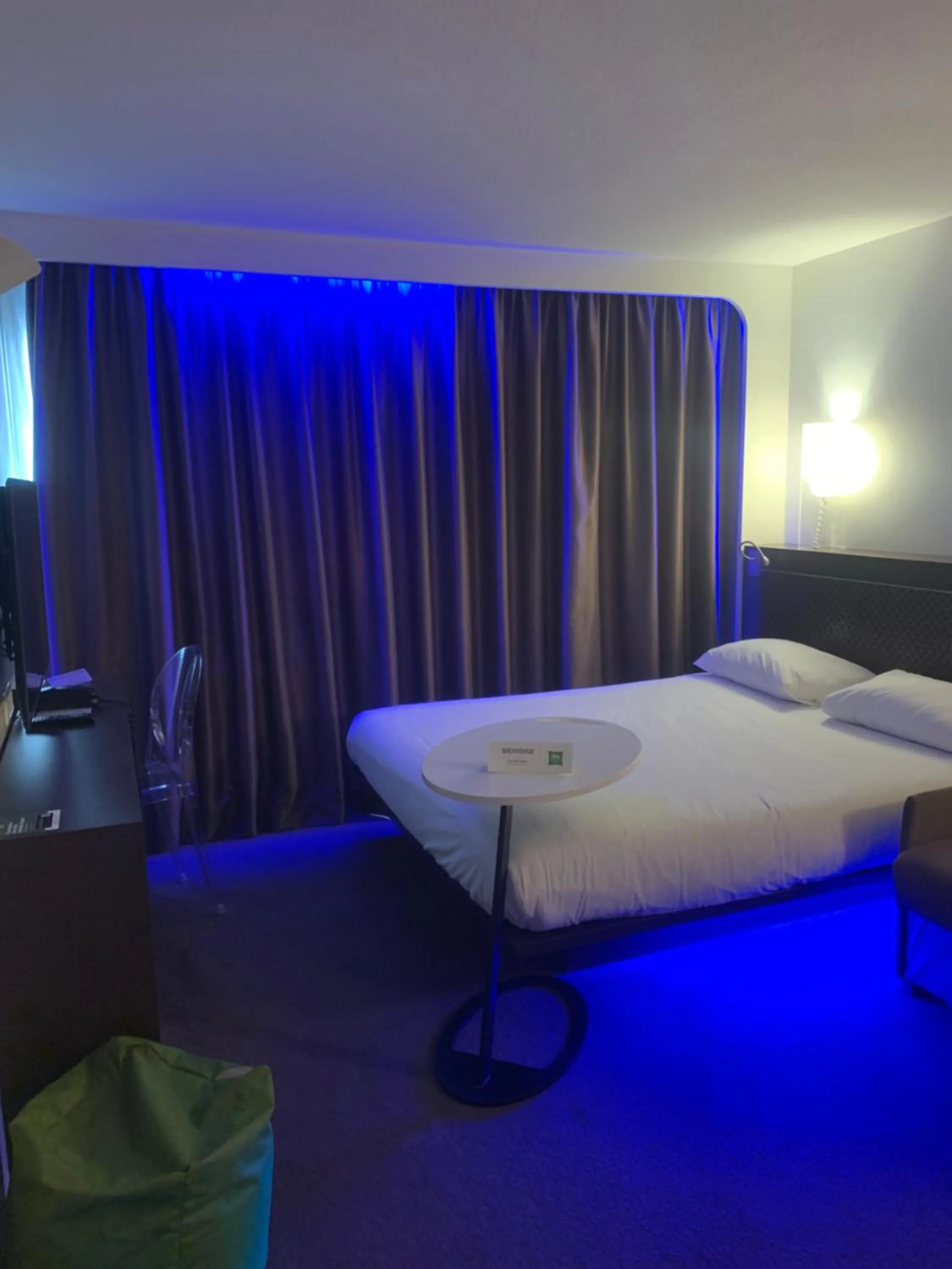 Bed in ibis Styles Lorient Caudan