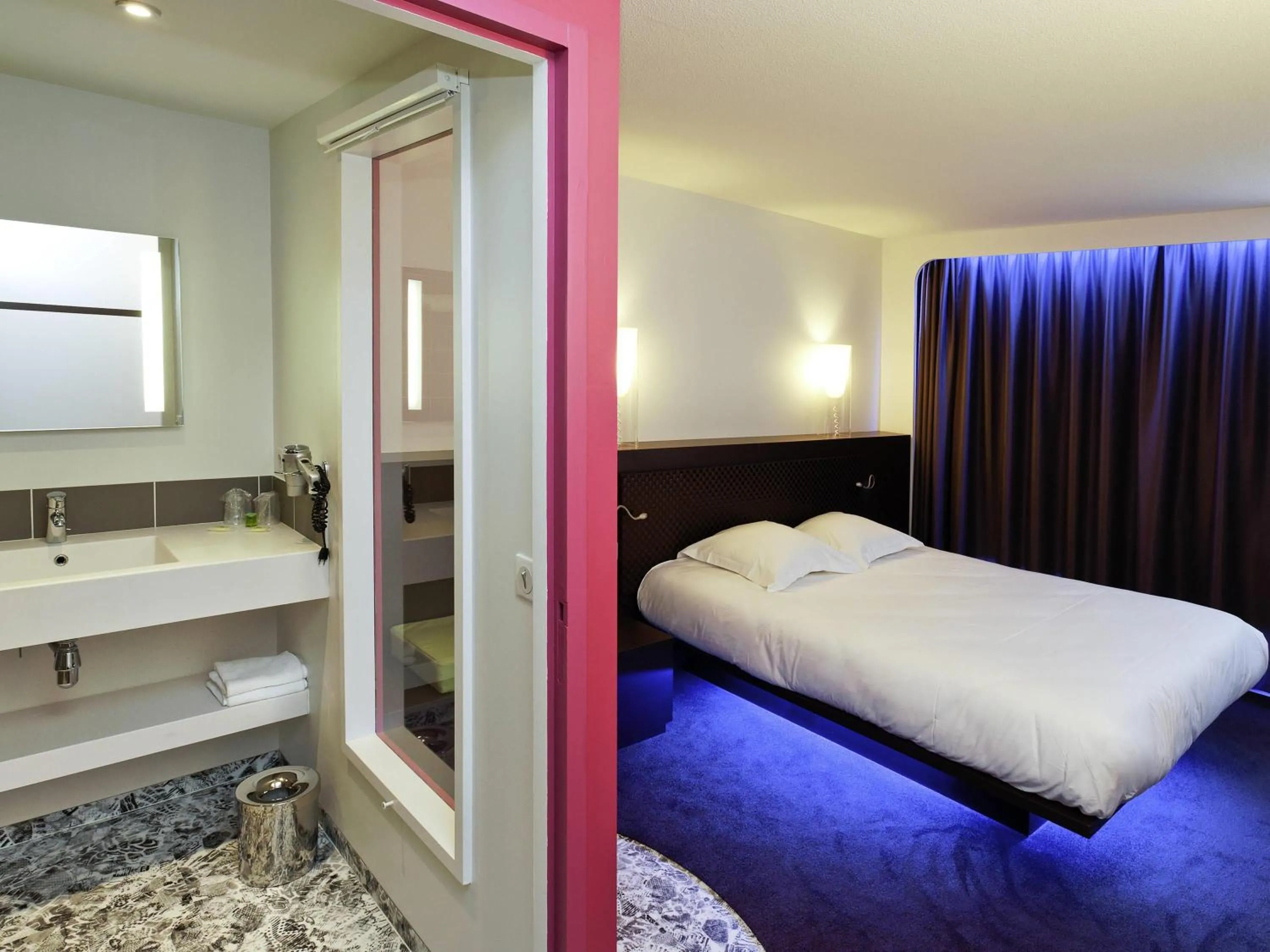 Bed in ibis Styles Lorient Caudan