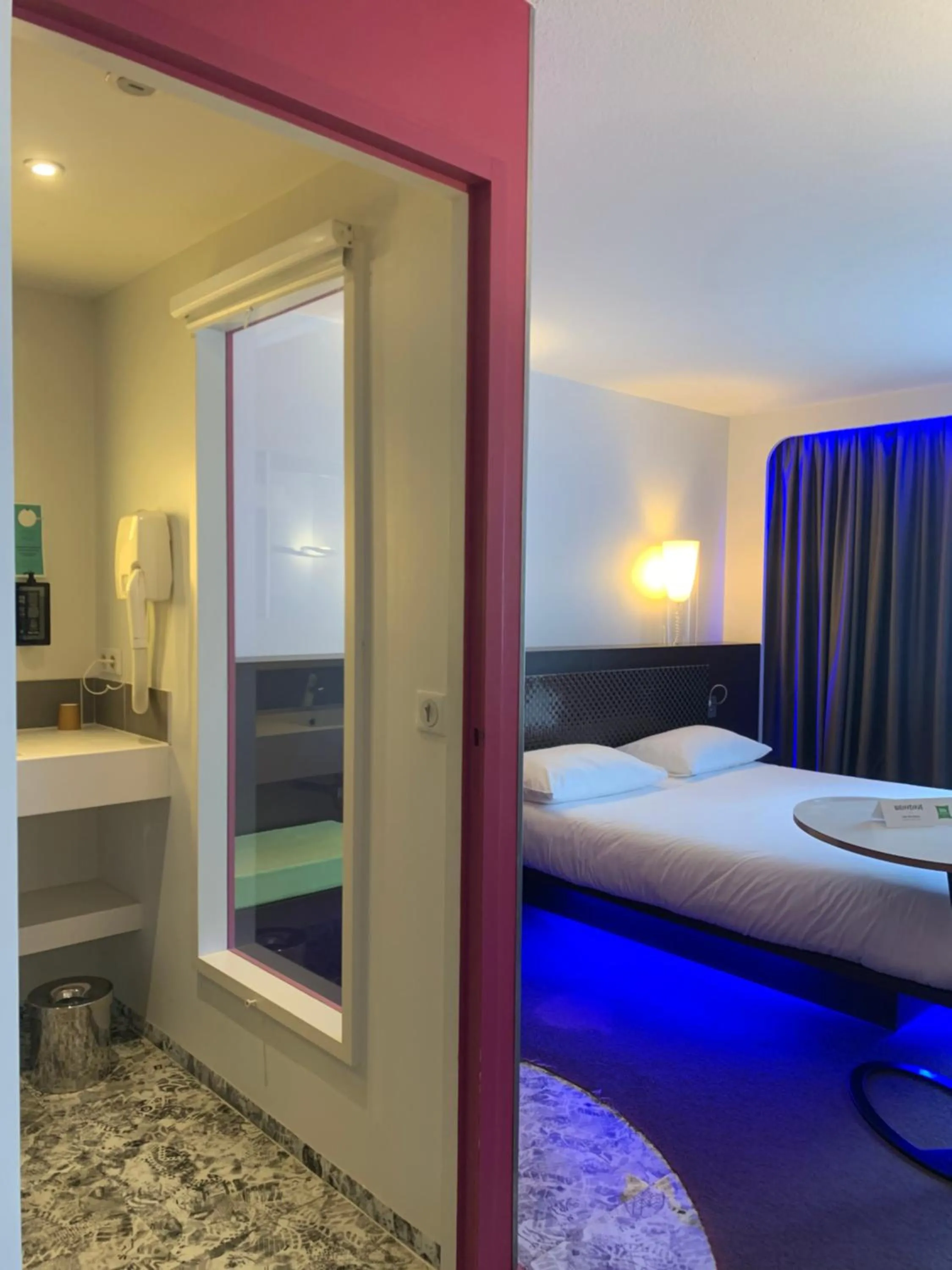 Bed in ibis Styles Lorient Caudan