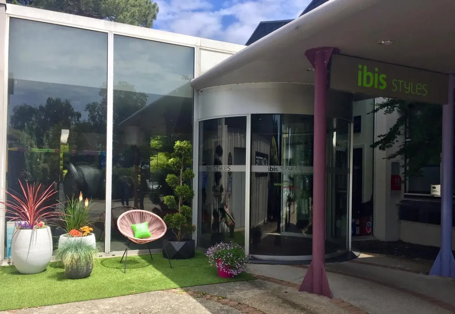 Facade/entrance in ibis Styles Lorient Caudan Facade/entrance in ibis Styles Lorient Caudan
