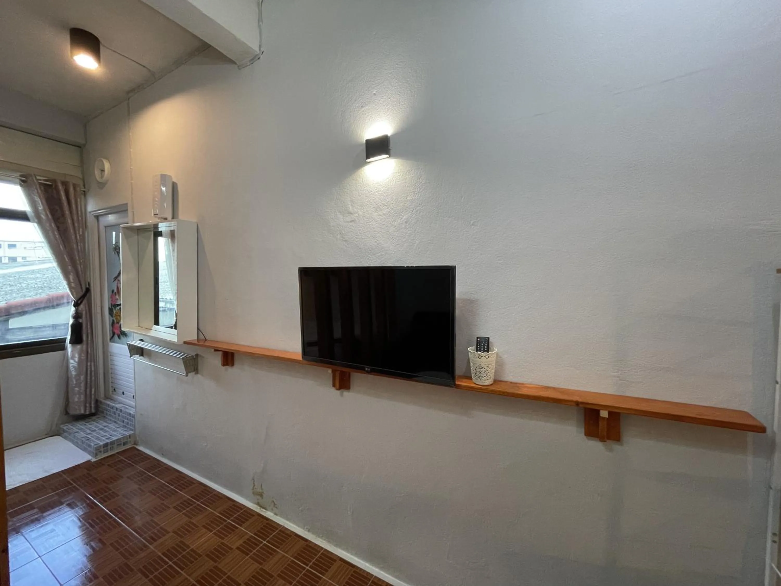 TV and multimedia in Acozyposhtel