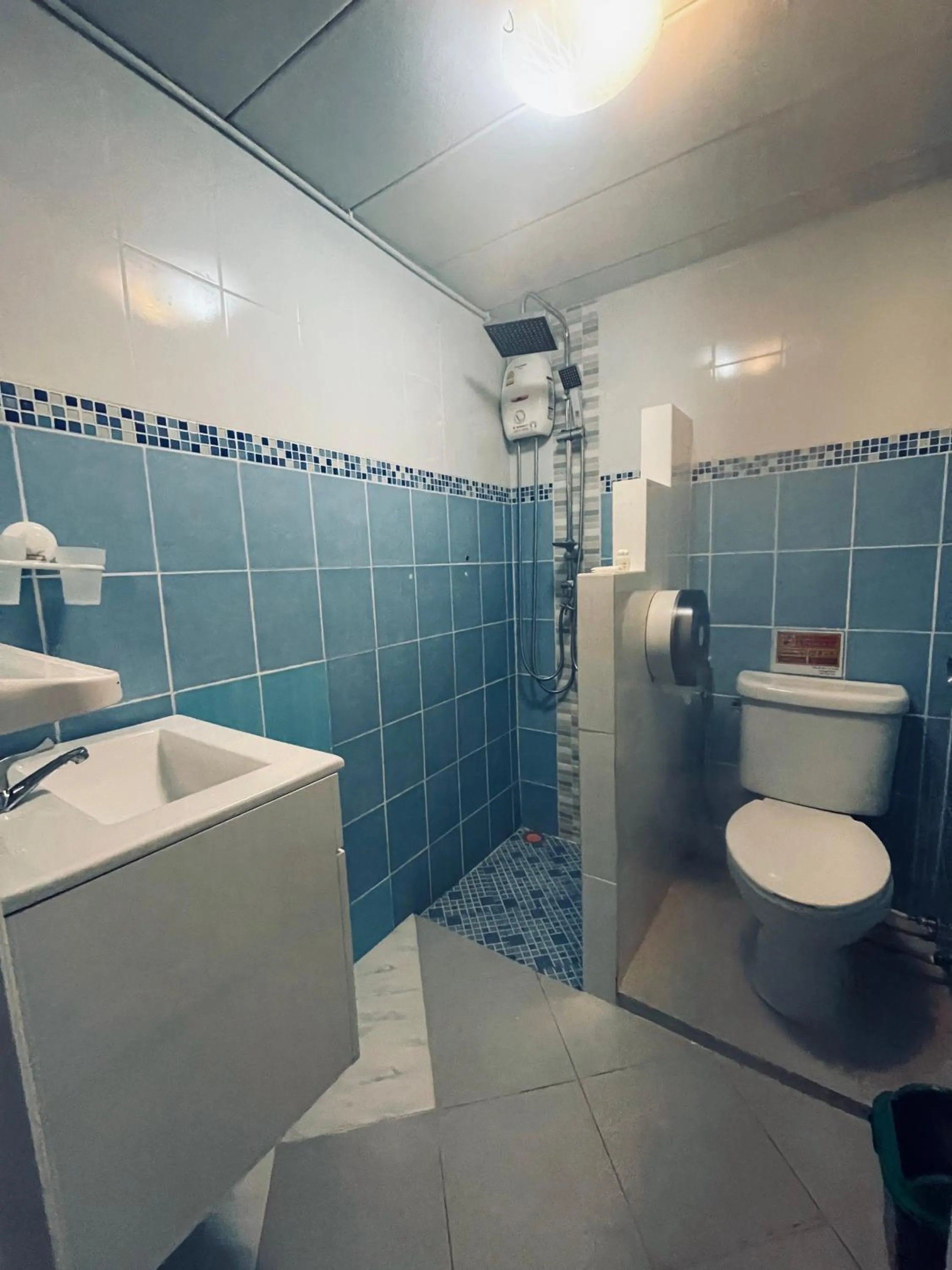 Bathroom in Acozyposhtel