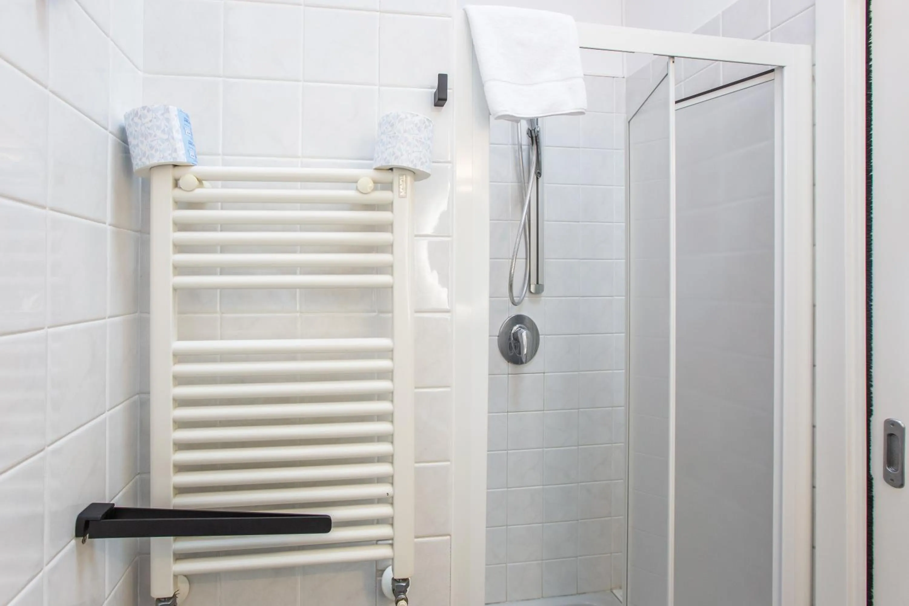 Shower in Albergo Del Sole