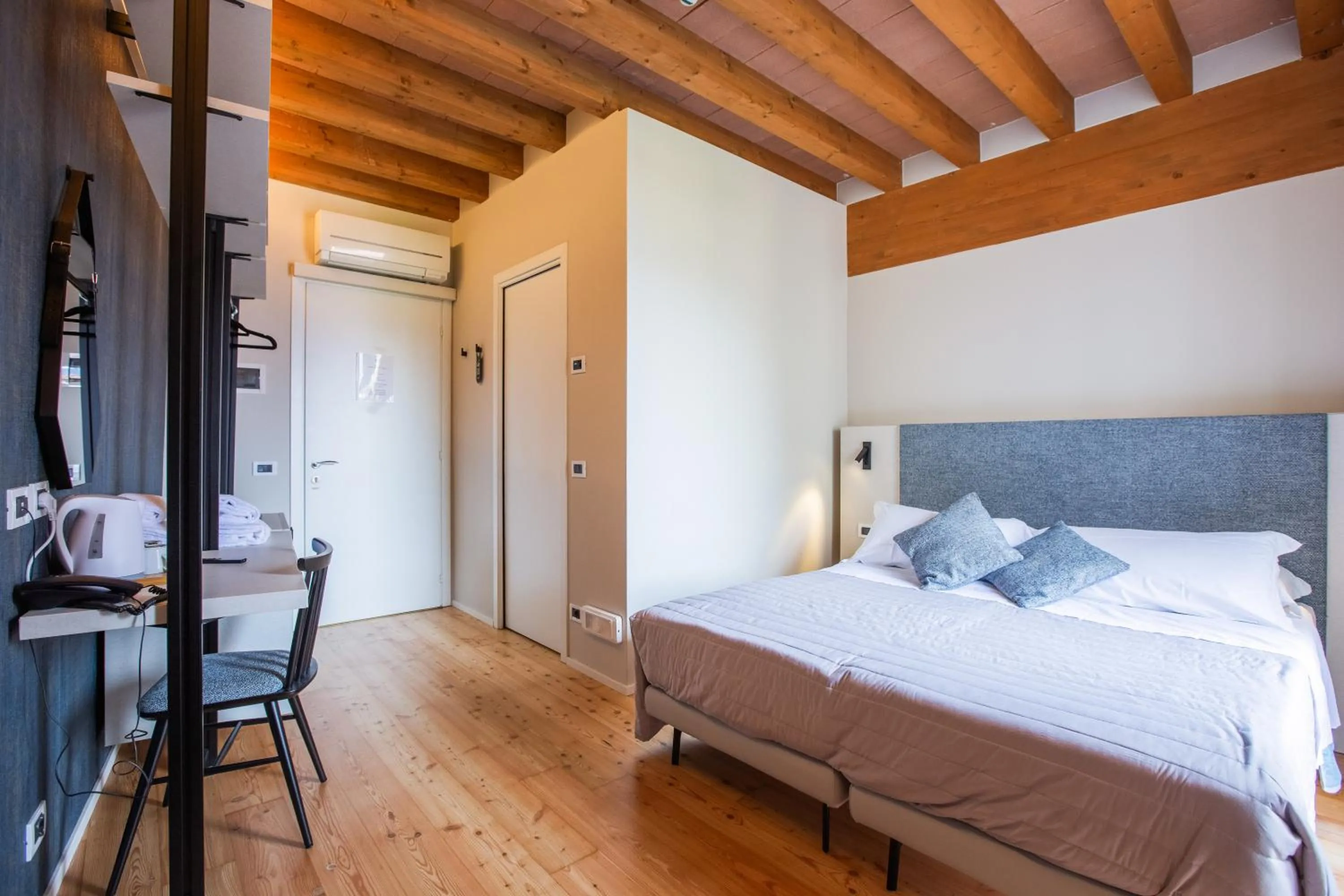 Bed in Albergo Del Sole