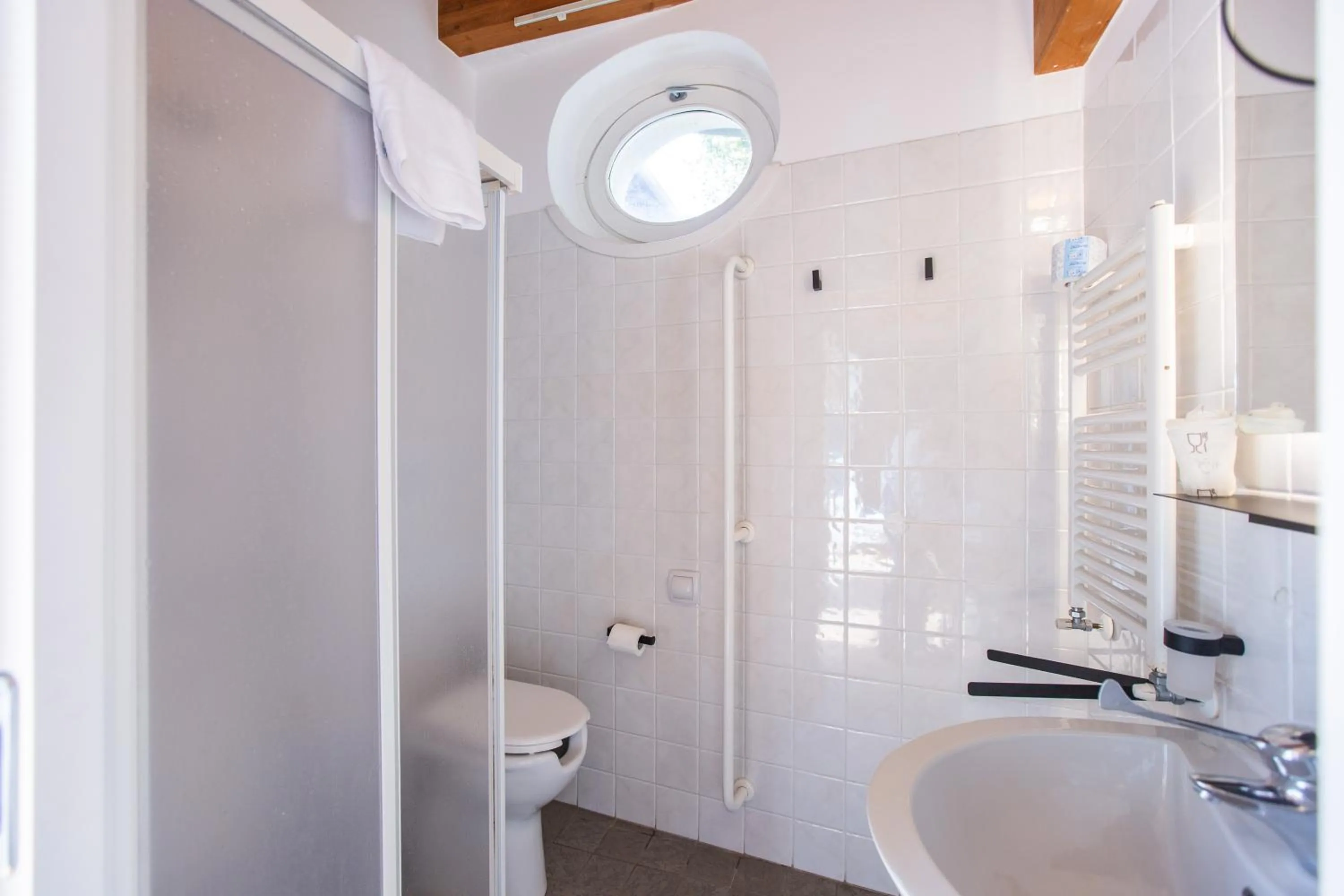 Shower in Albergo Del Sole