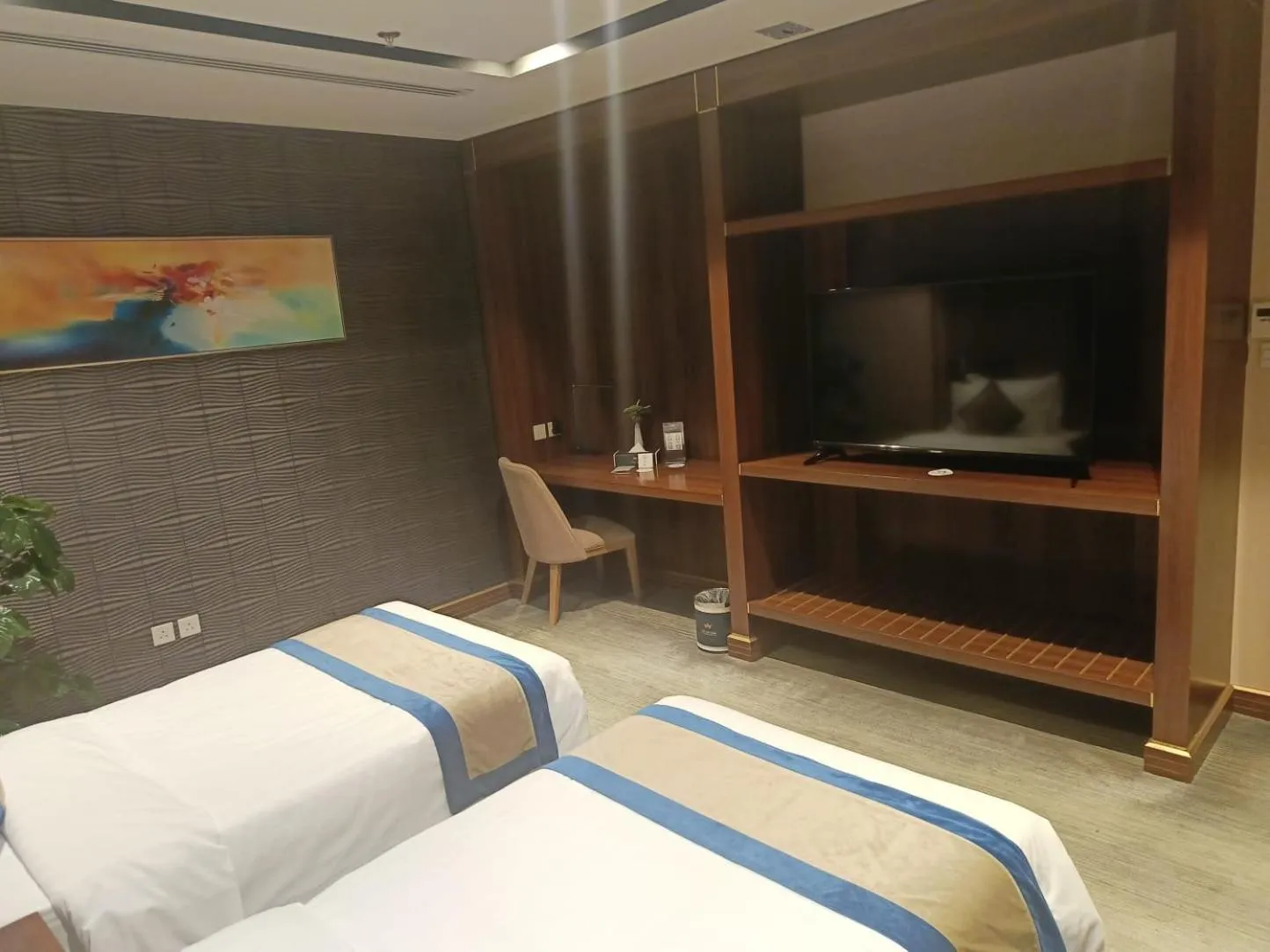 Bed in Al Malqa Elite Hotel