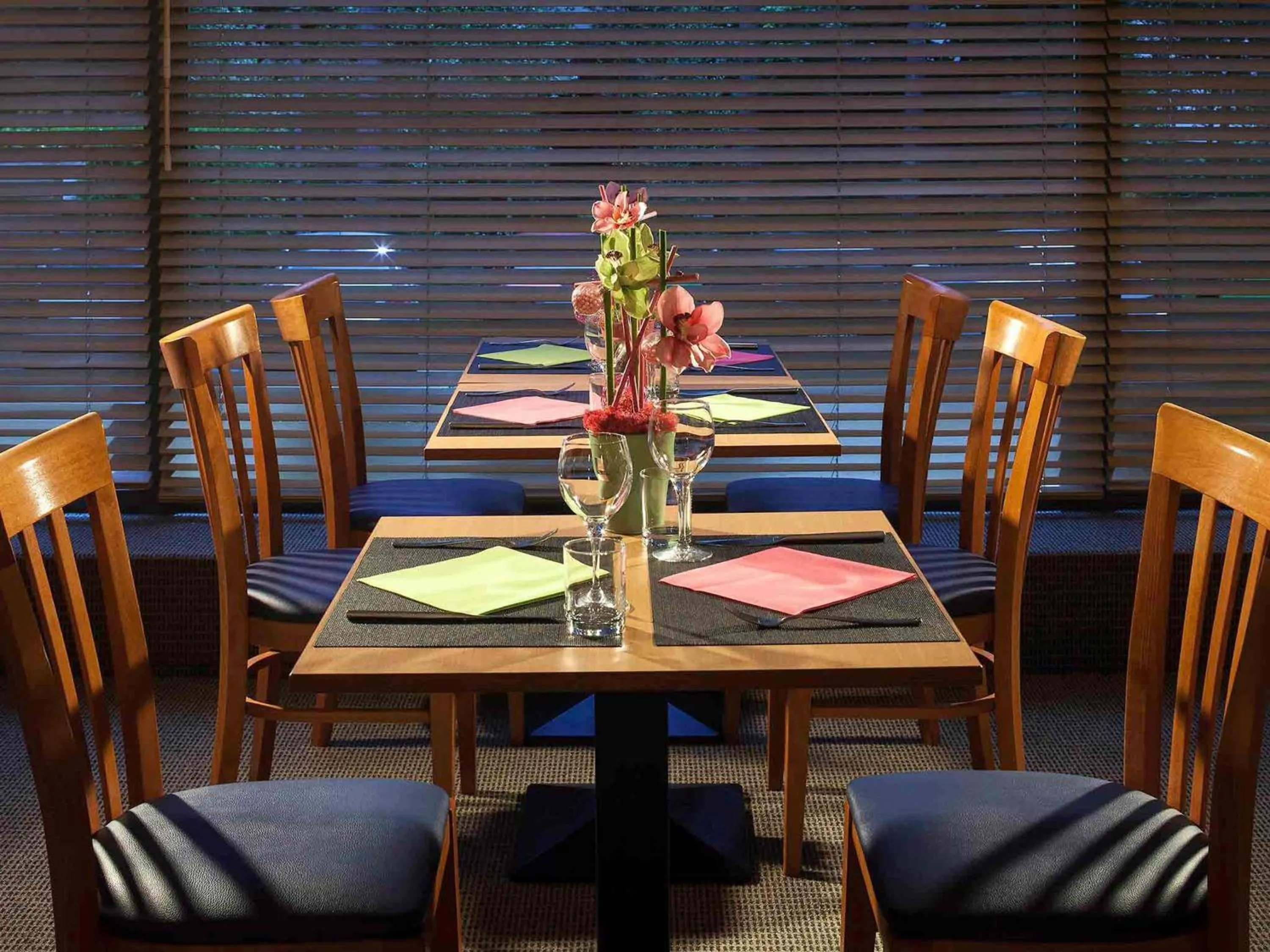 Restaurant/places to eat in ibis Styles Besançon