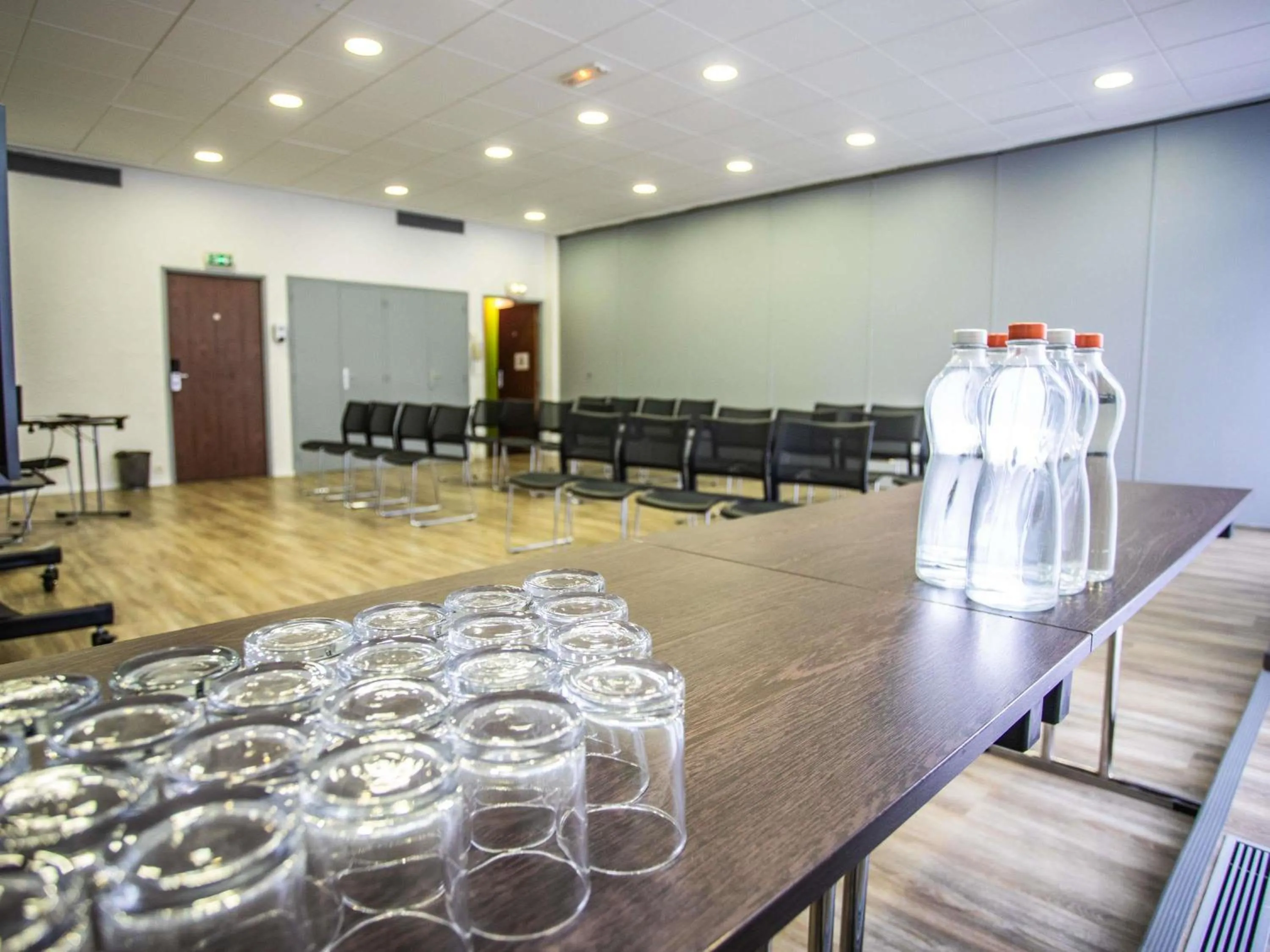 Meeting/conference room in ibis Styles Besançon