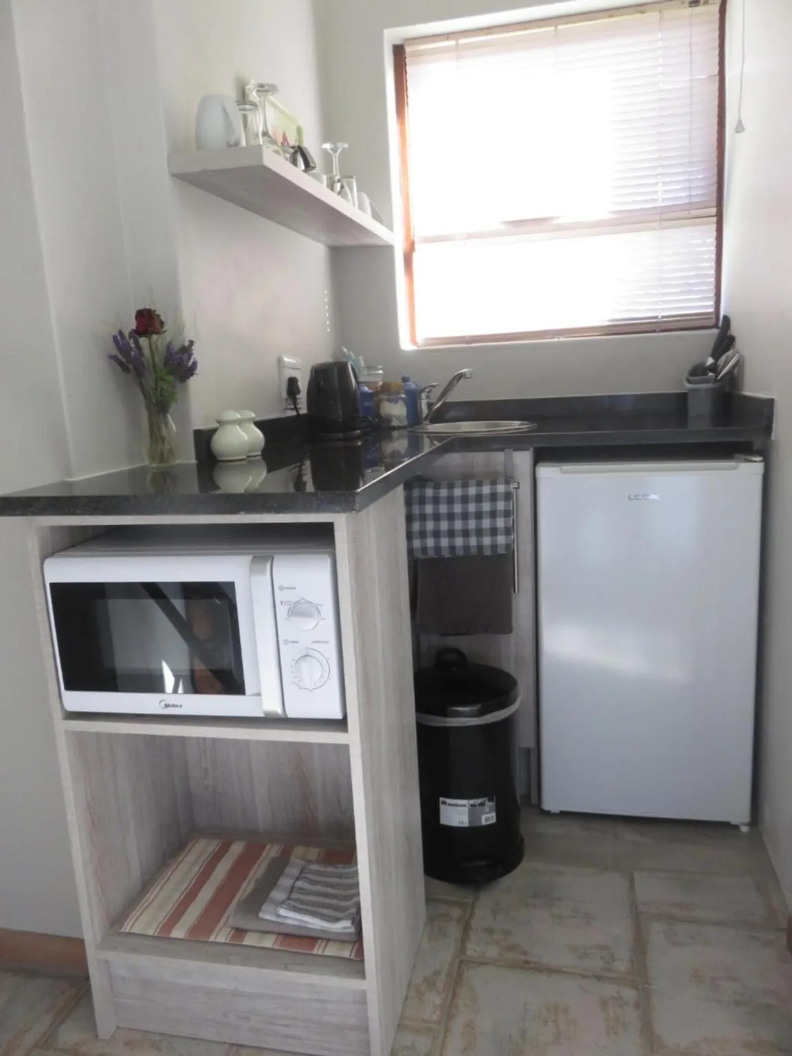 Cul de Sac - Accommodation