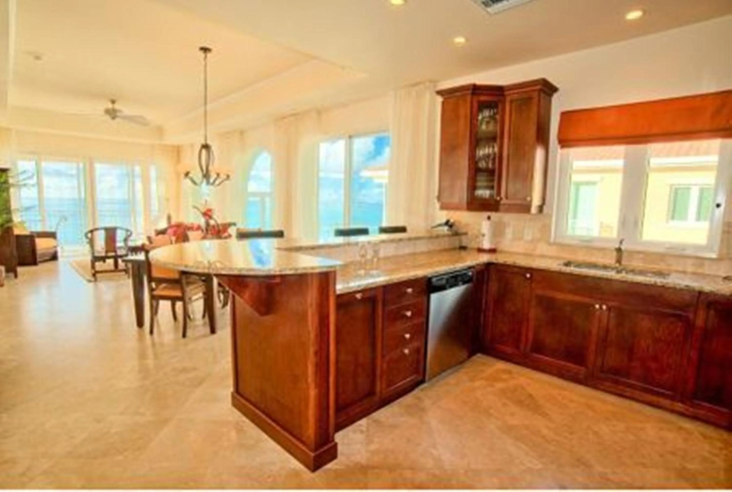 Kitchen or kitchenette in The Tuscany on Grace Bay