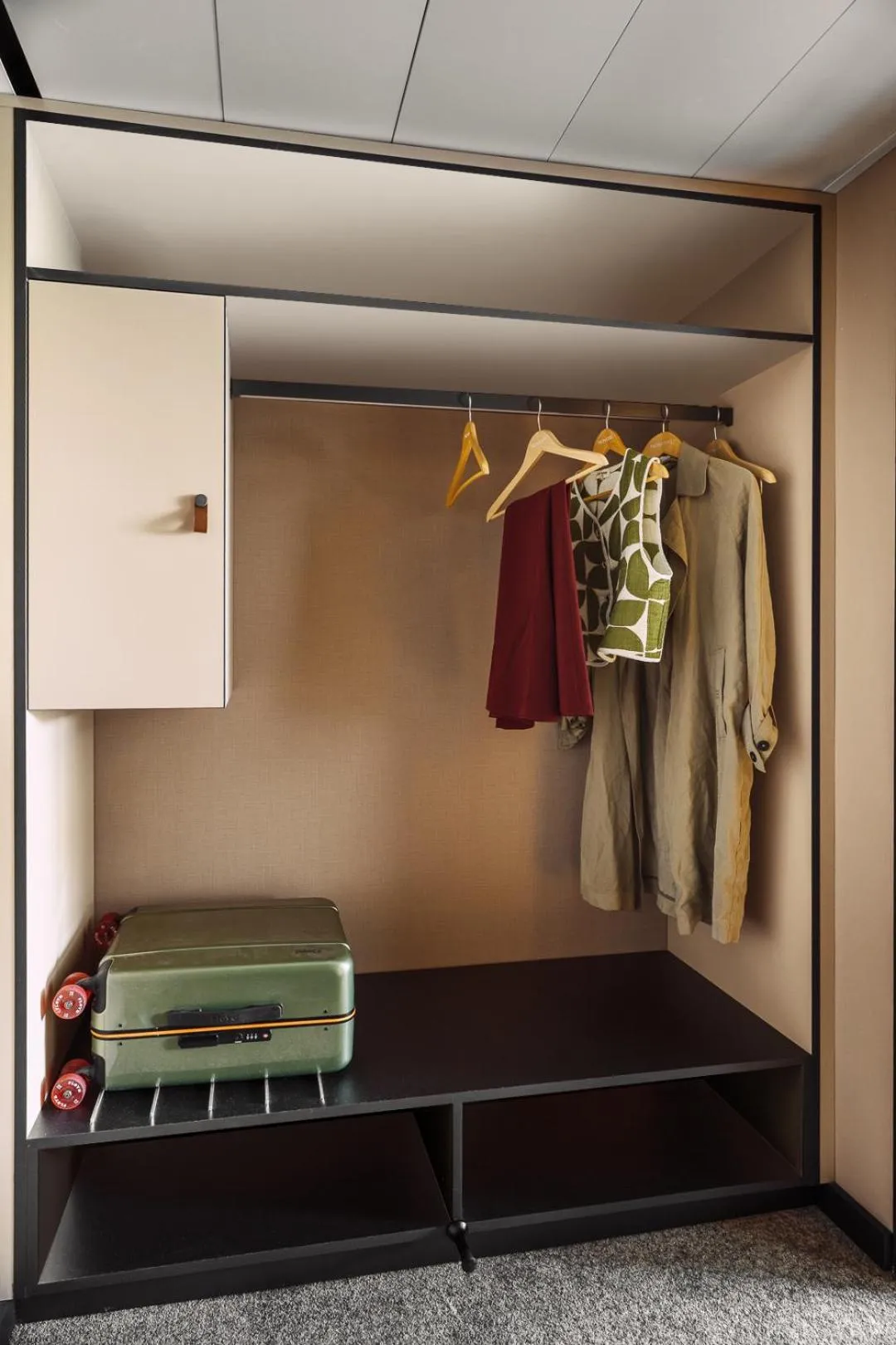 Photo of the whole room in Novotel Saint-Quentin en Yvelines