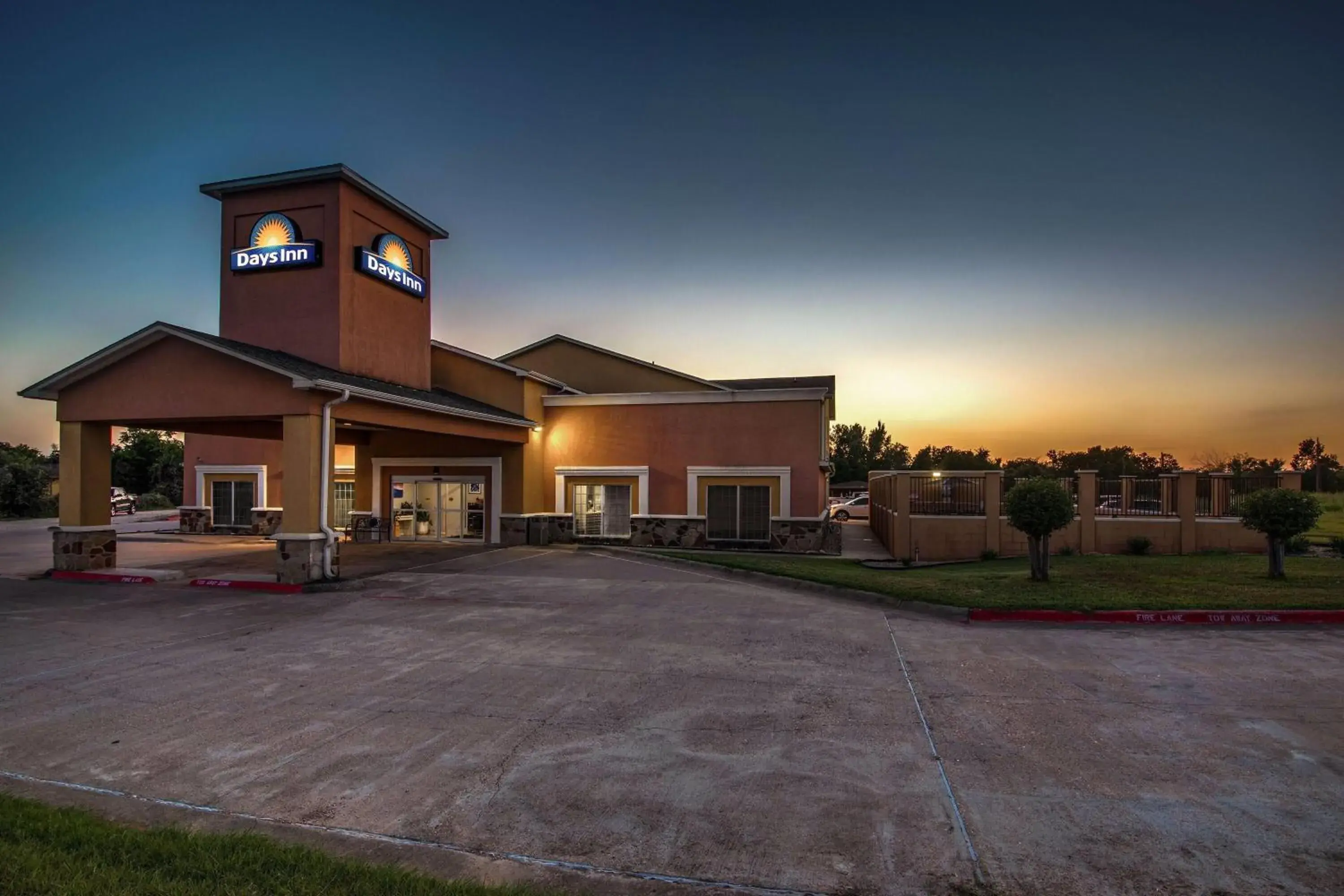 Days Inn by Wyndham Rockdale Texas Days Inn by Wyndham Rockdale Texas