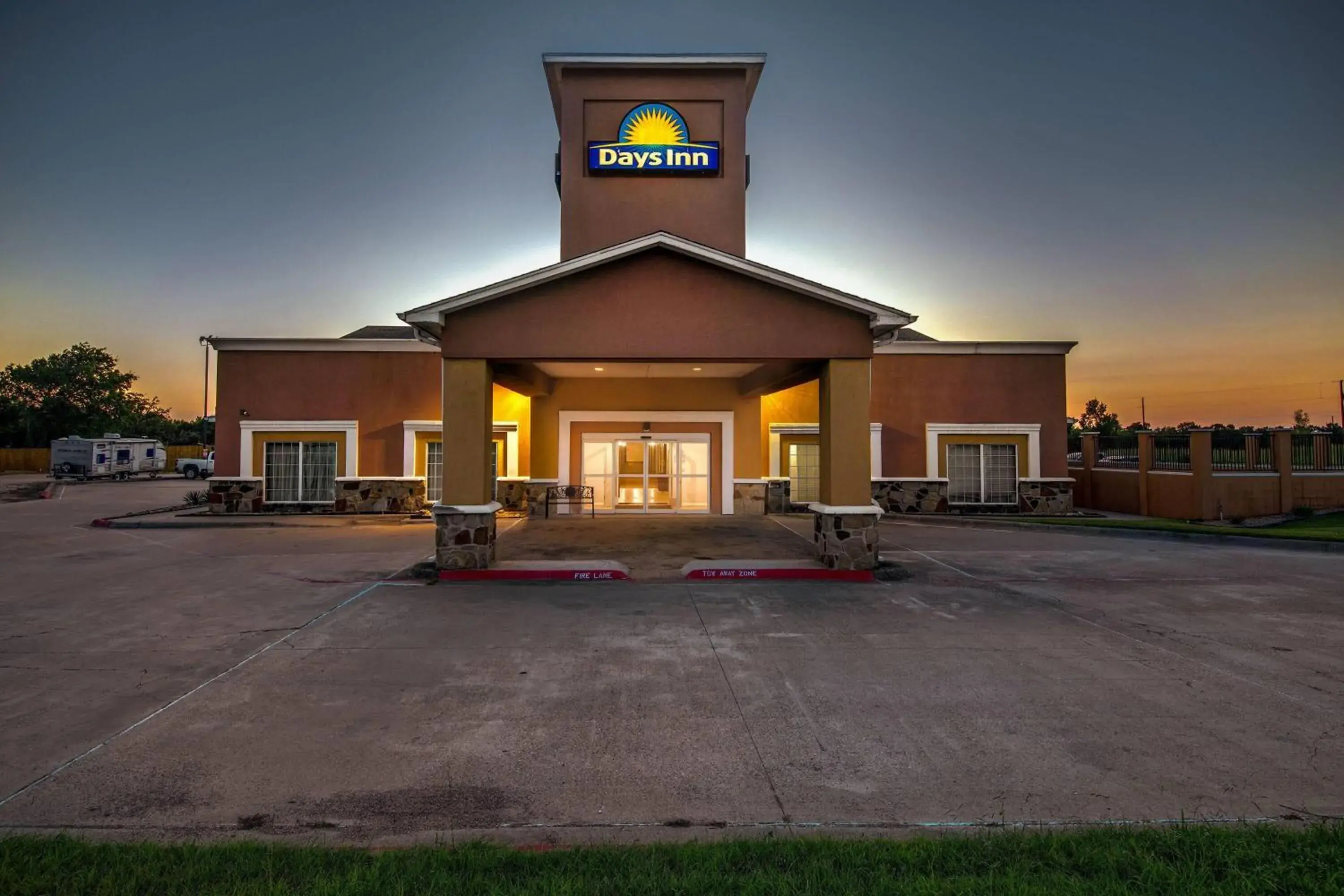 Days Inn by Wyndham Rockdale Texas Days Inn by Wyndham Rockdale Texas
