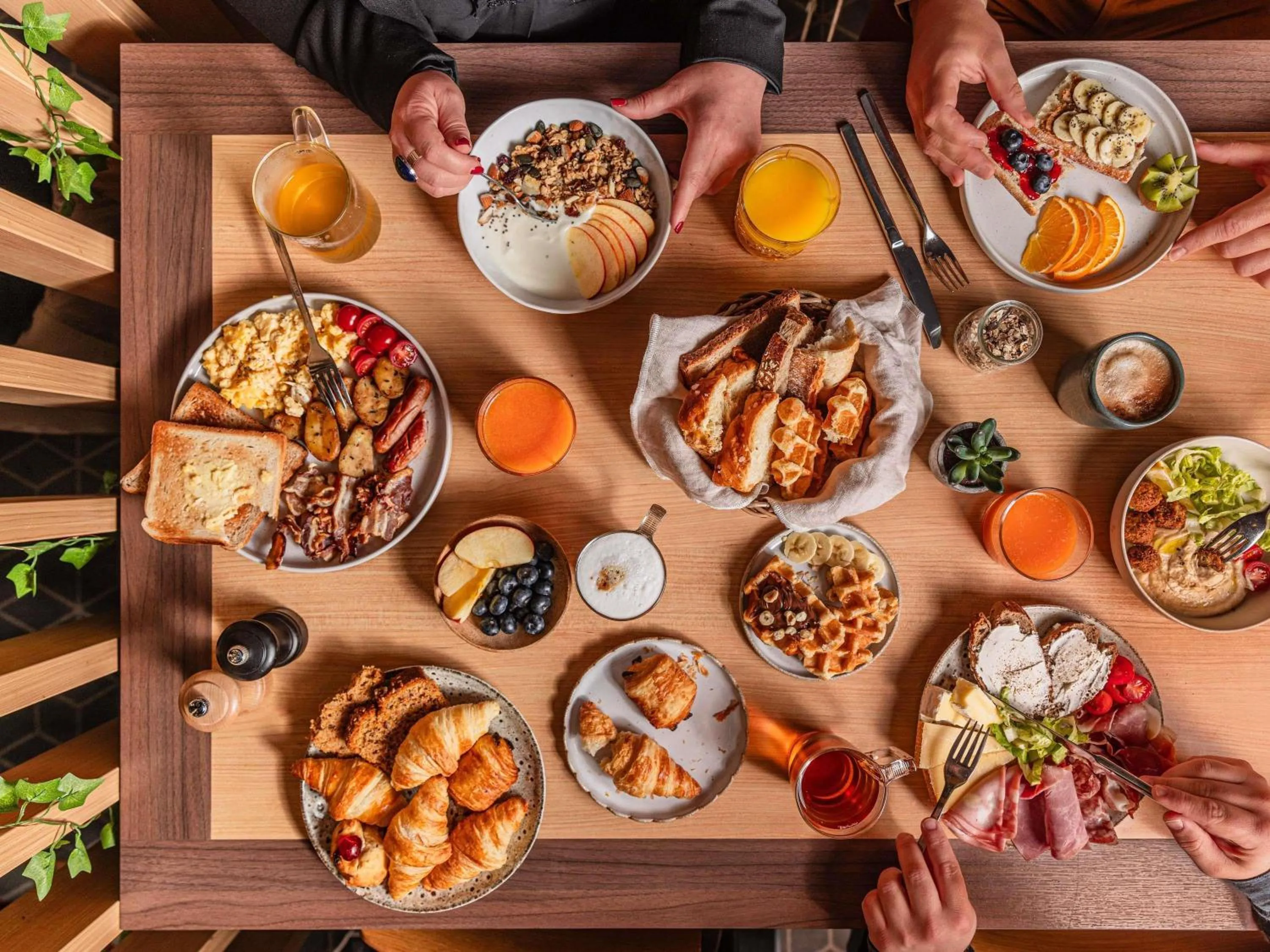 Breakfast in Novotel Lyon Bron Meeting & Events