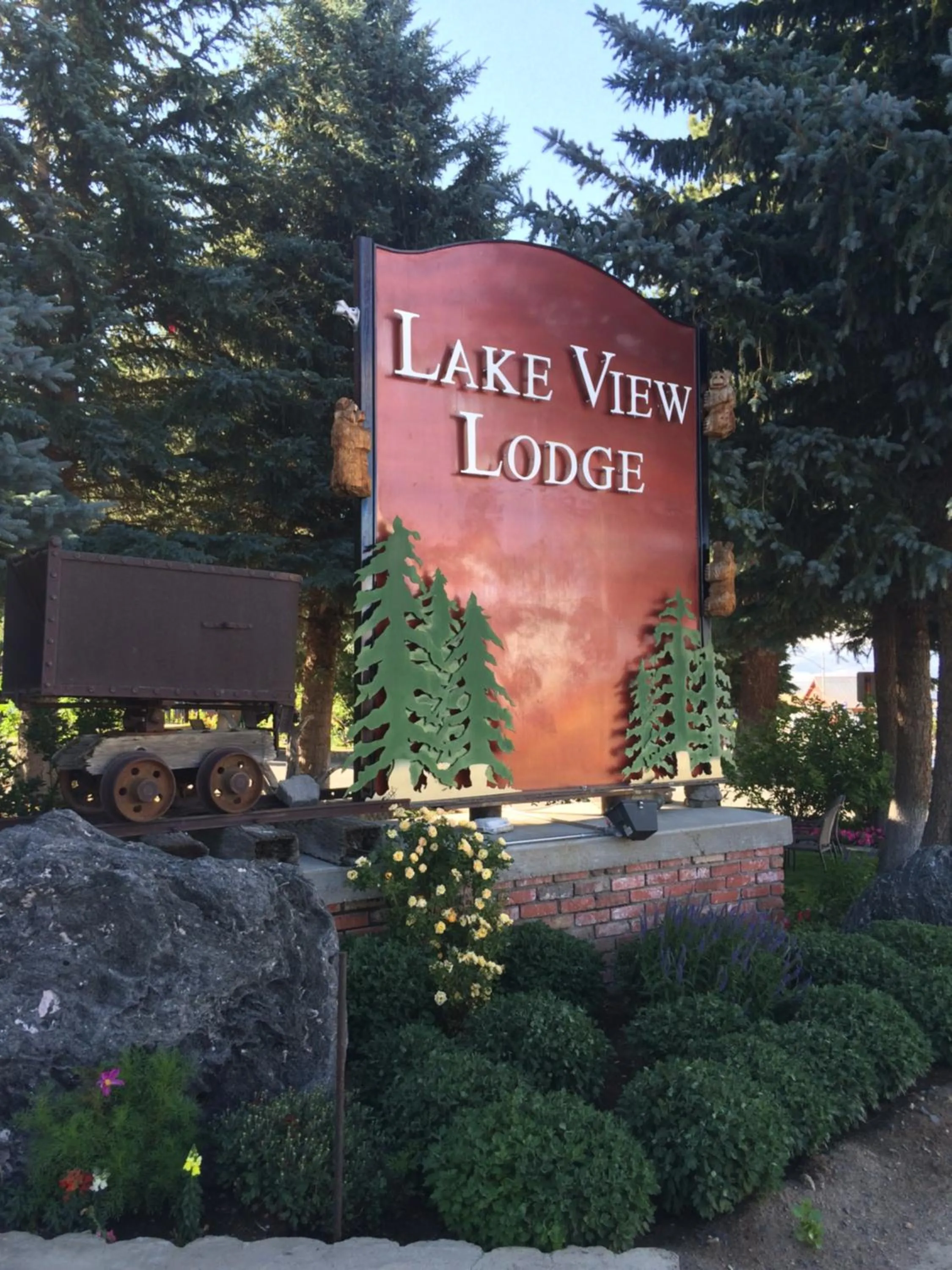 Lake View Lodge