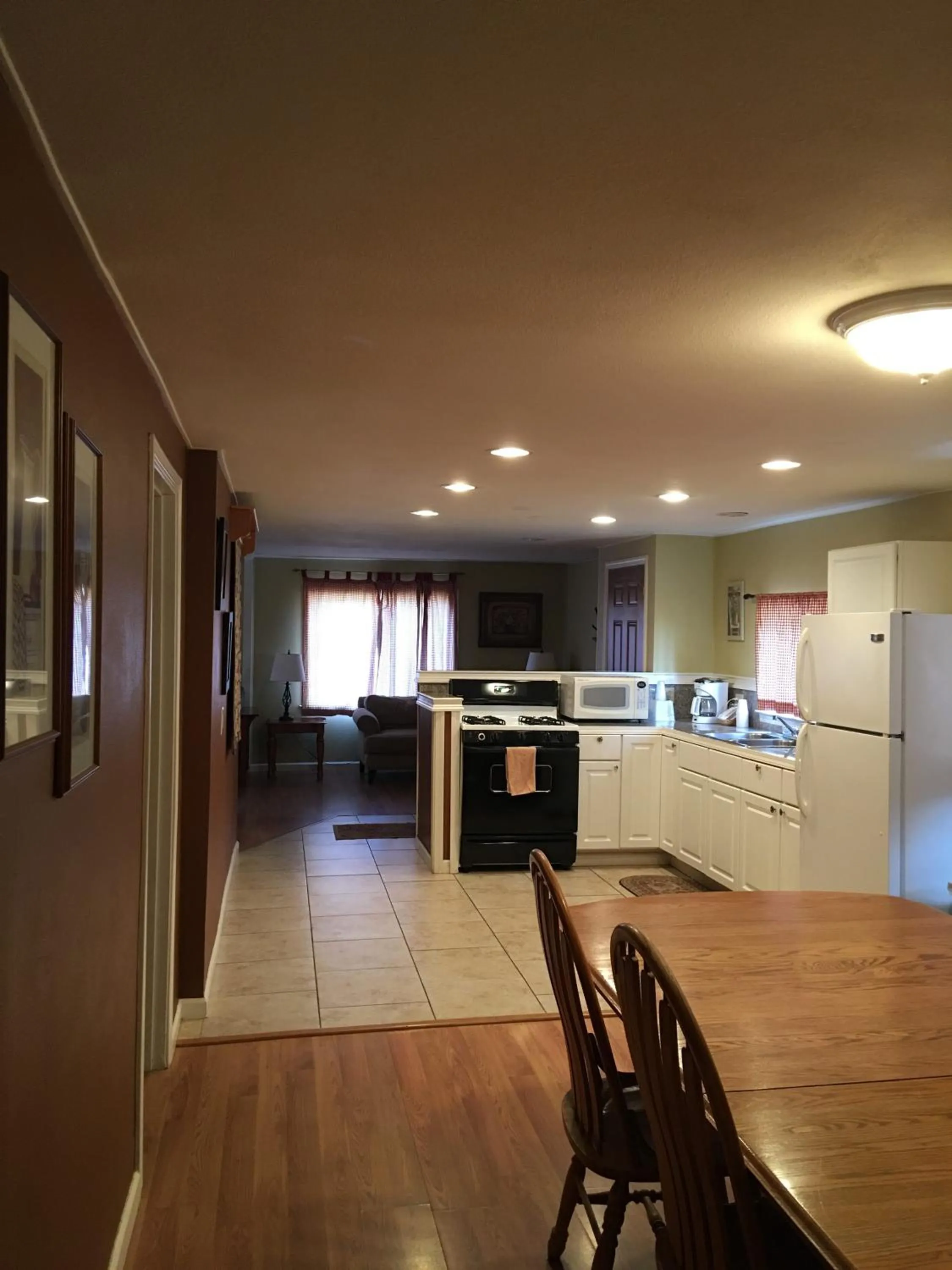 Kitchen or kitchenette in Lake View Lodge