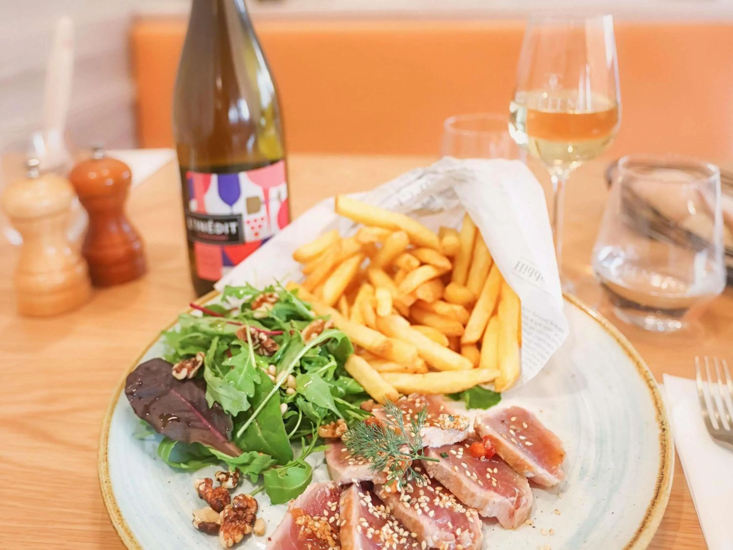 Restaurant/places to eat in Novotel Montpellier