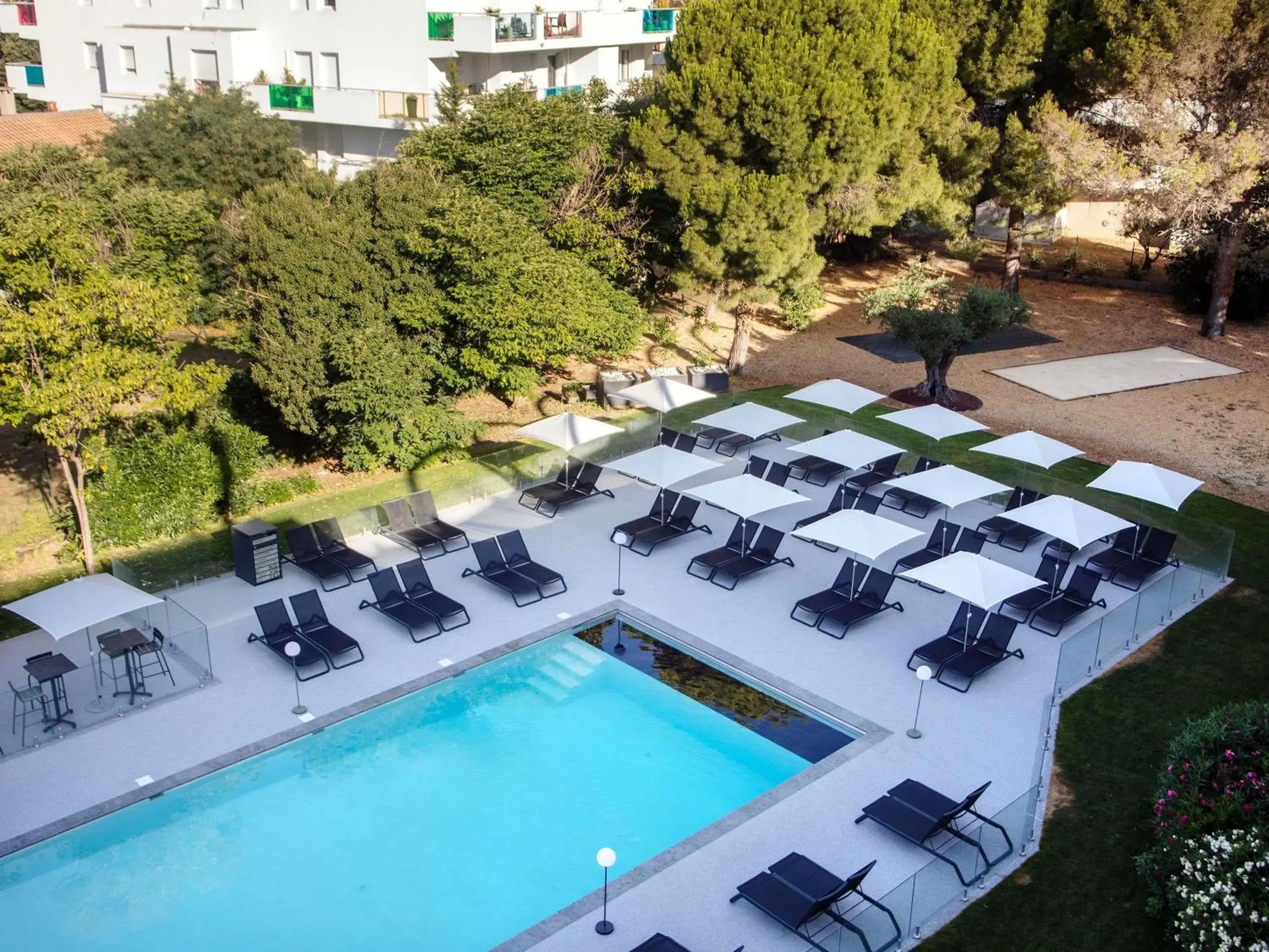 Pool view in Novotel Montpellier Pool view in Novotel Montpellier