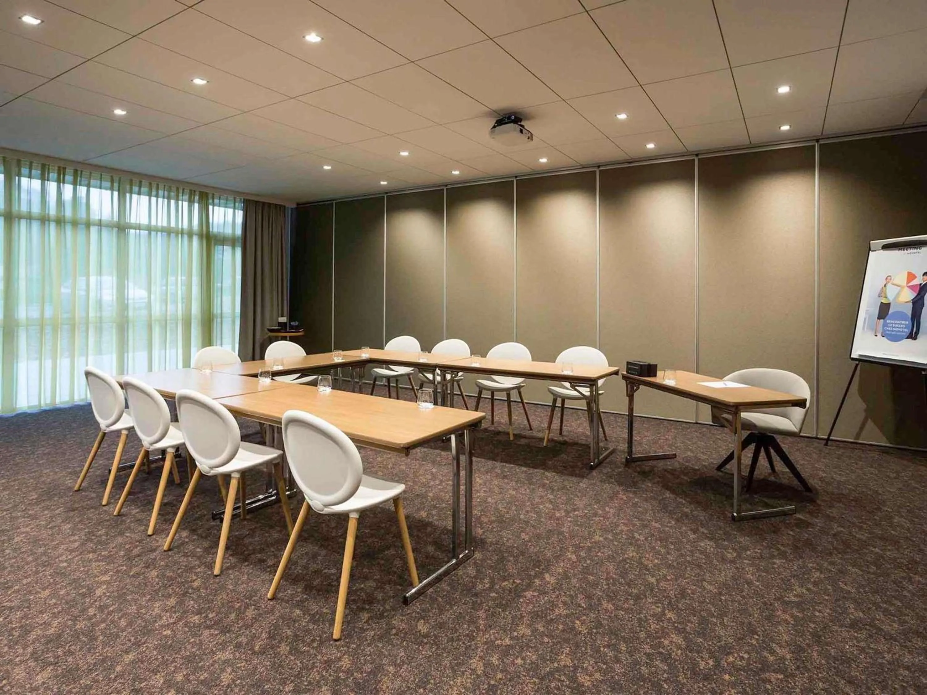Meeting/conference room in Novotel Resort & Spa Biarritz Anglet